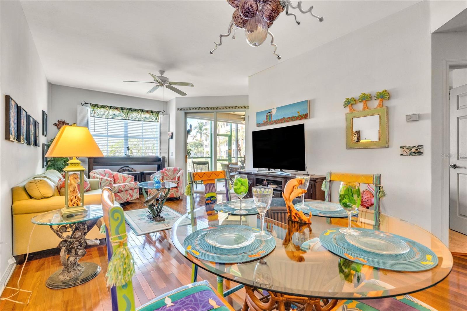 Image 21 of 44 For 2090 Matecumbe Key Road 1105