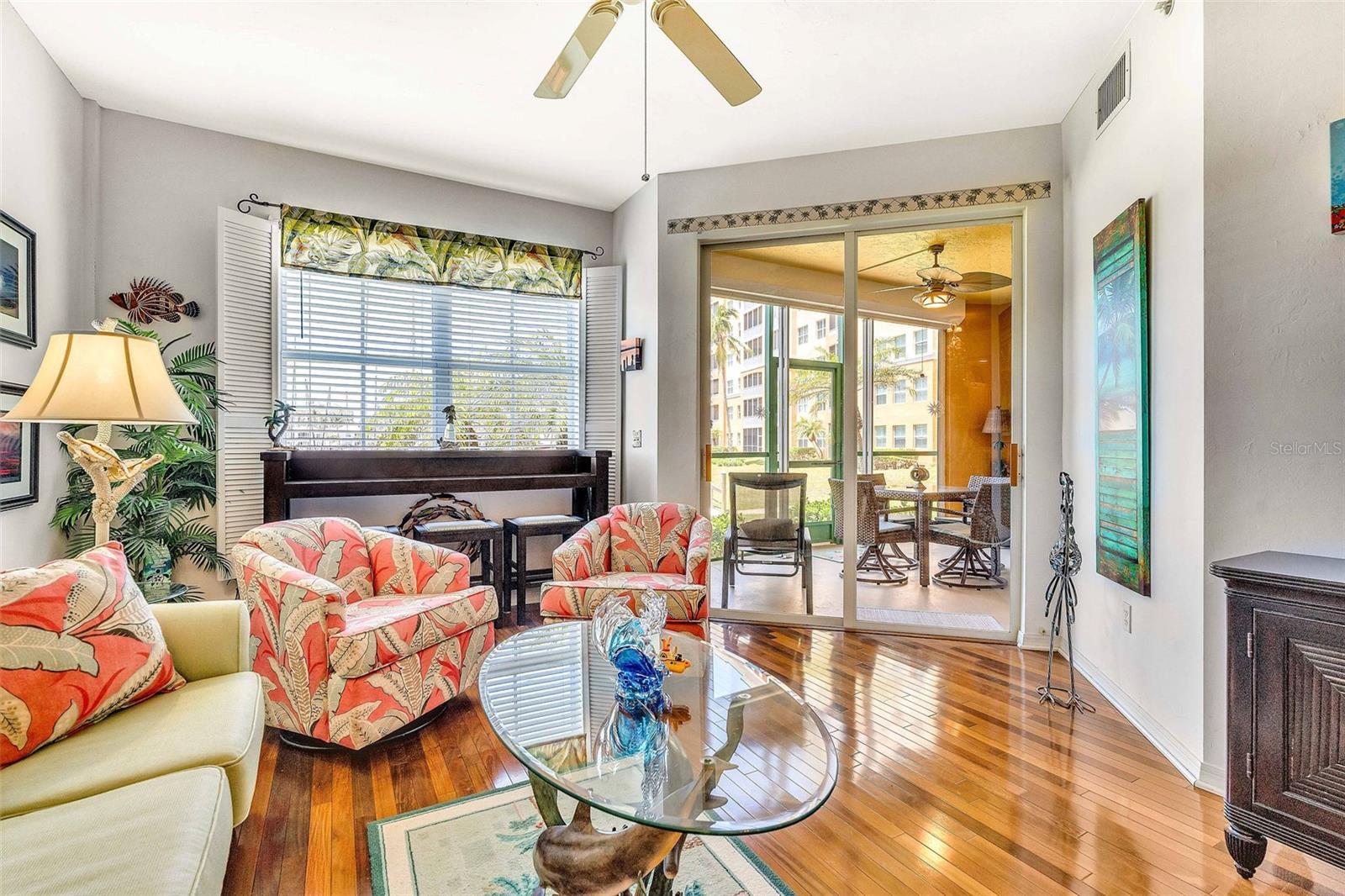 Image 23 of 44 For 2090 Matecumbe Key Road 1105