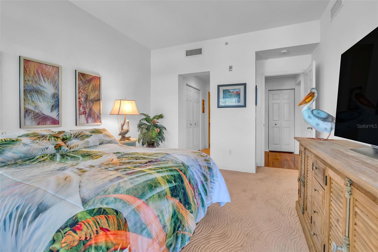 Image 25 of 44 For 2090 Matecumbe Key Road 1105