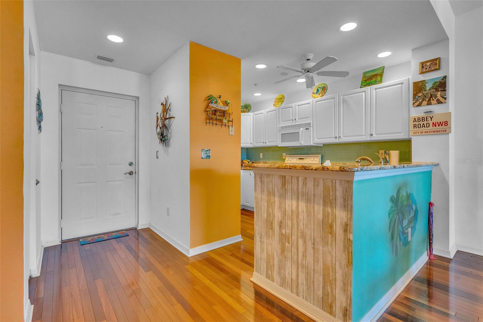 Image 7 of 44 For 2090 Matecumbe Key Road 1105