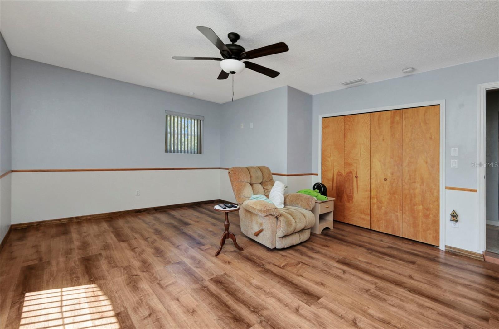 Image 25 of 59 For 4474 Ozark Avenue