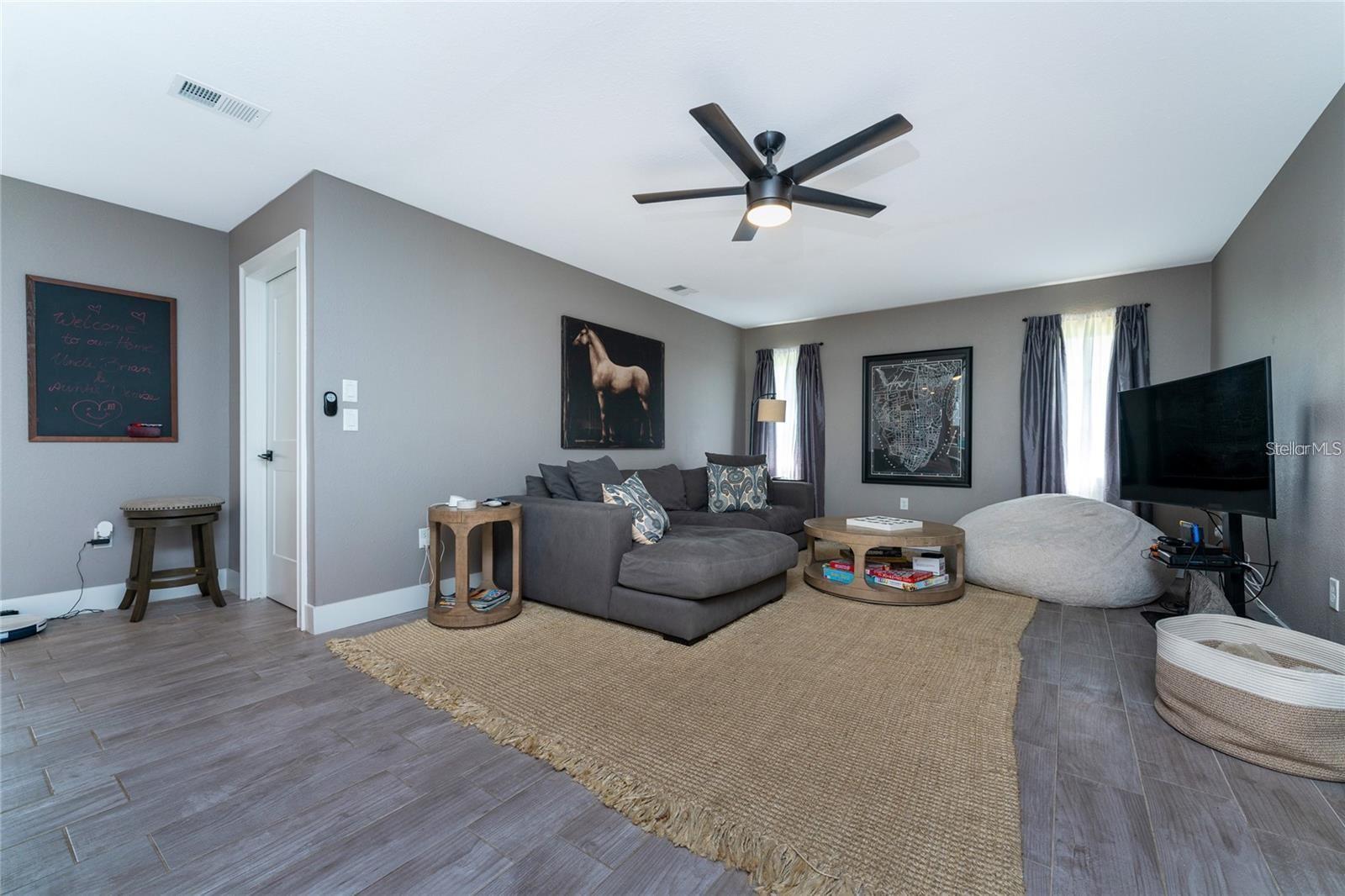 Image 13 of 23 For 12420 Minot Avenue