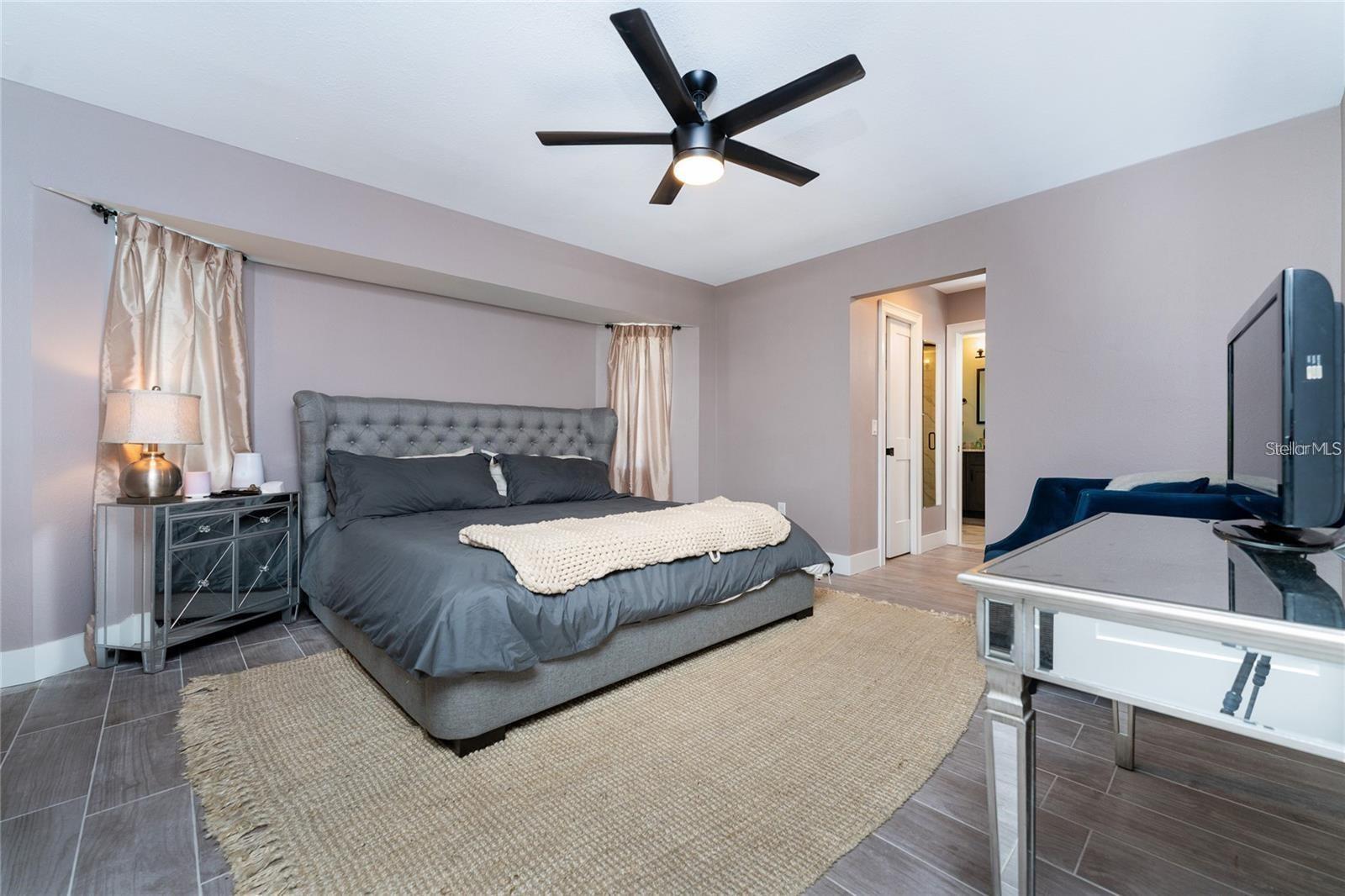 Image 15 of 23 For 12420 Minot Avenue