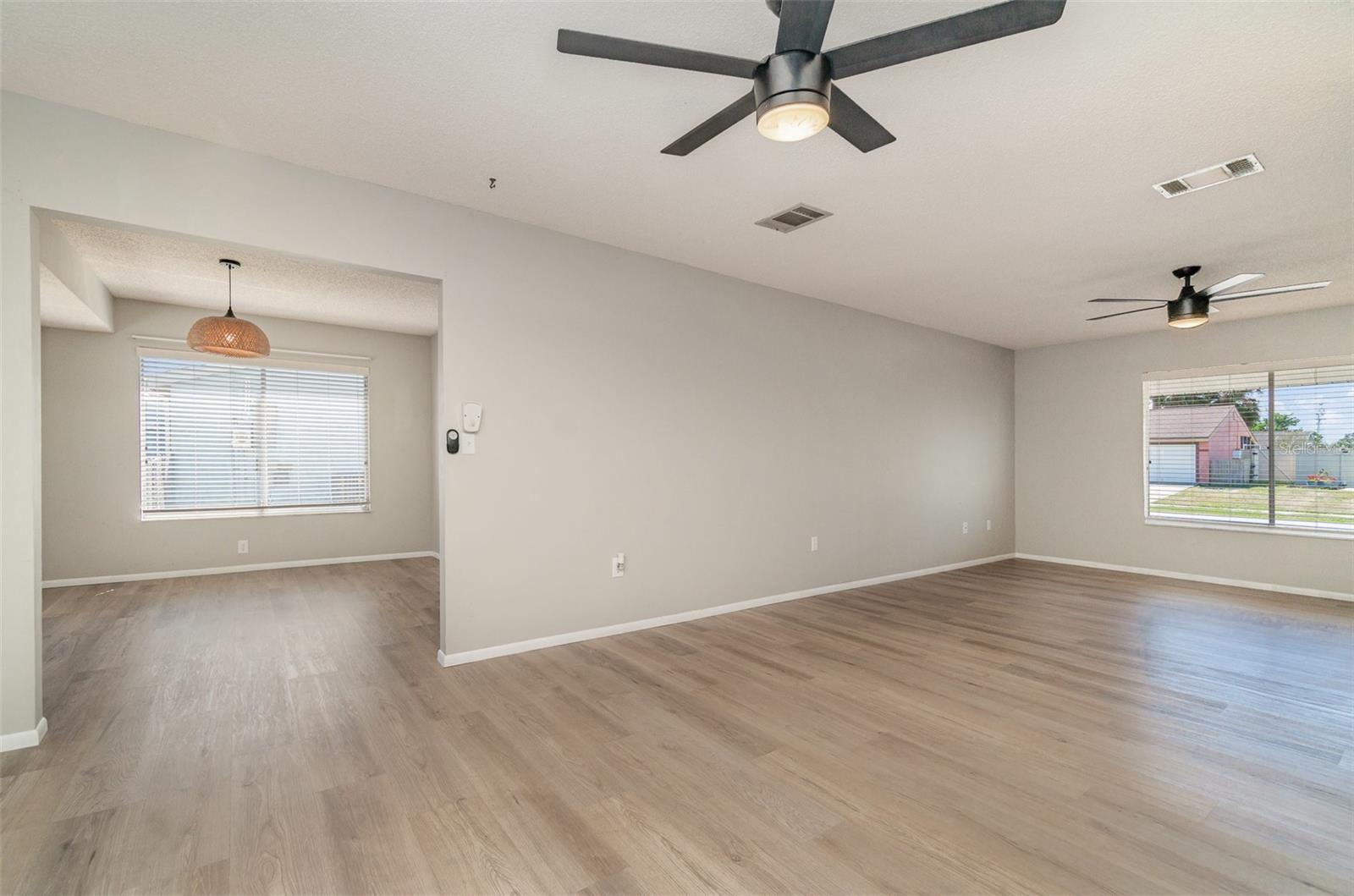 Image 10 of 25 For 8238 San Jacinto Avenue