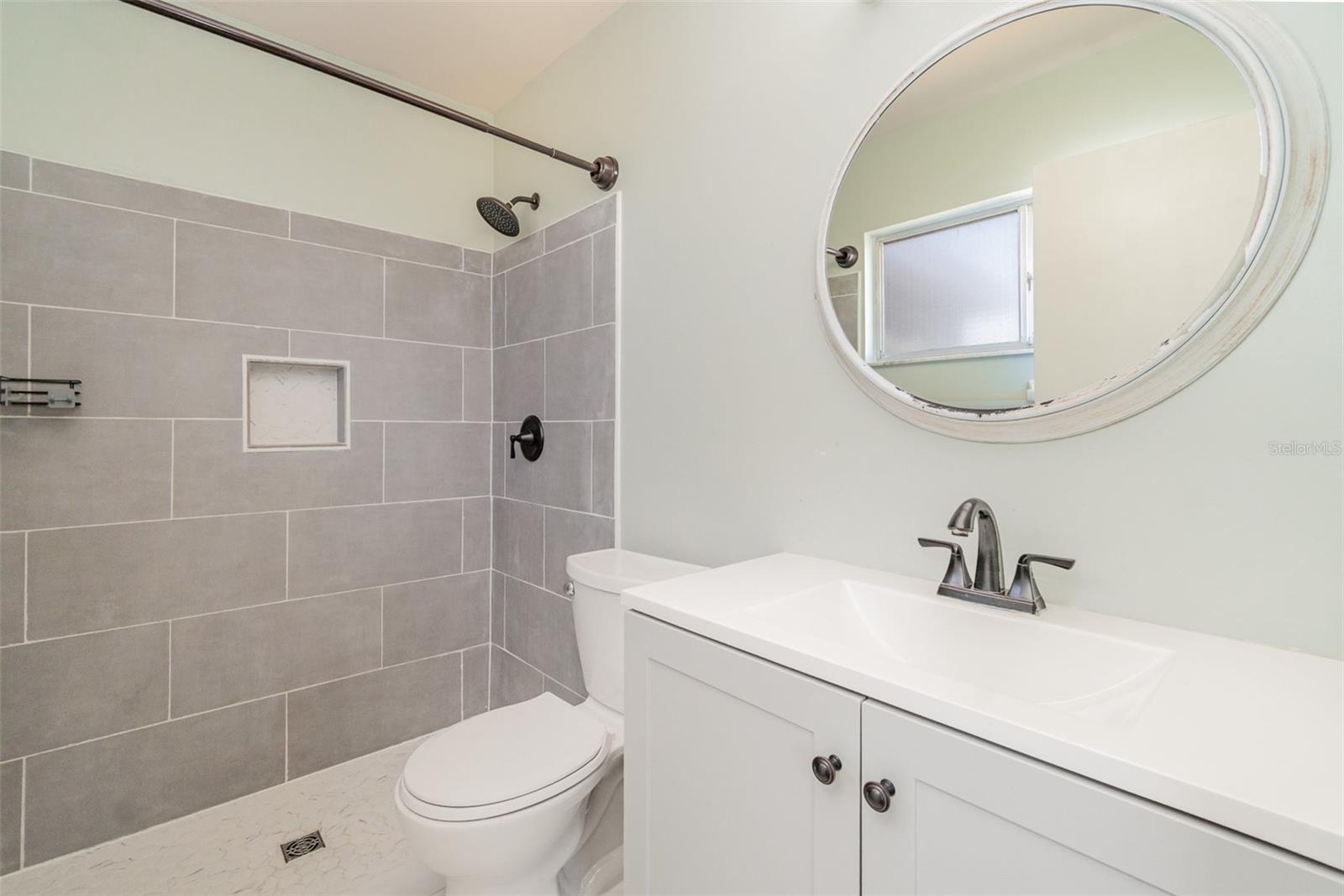 Image 15 of 25 For 8238 San Jacinto Avenue