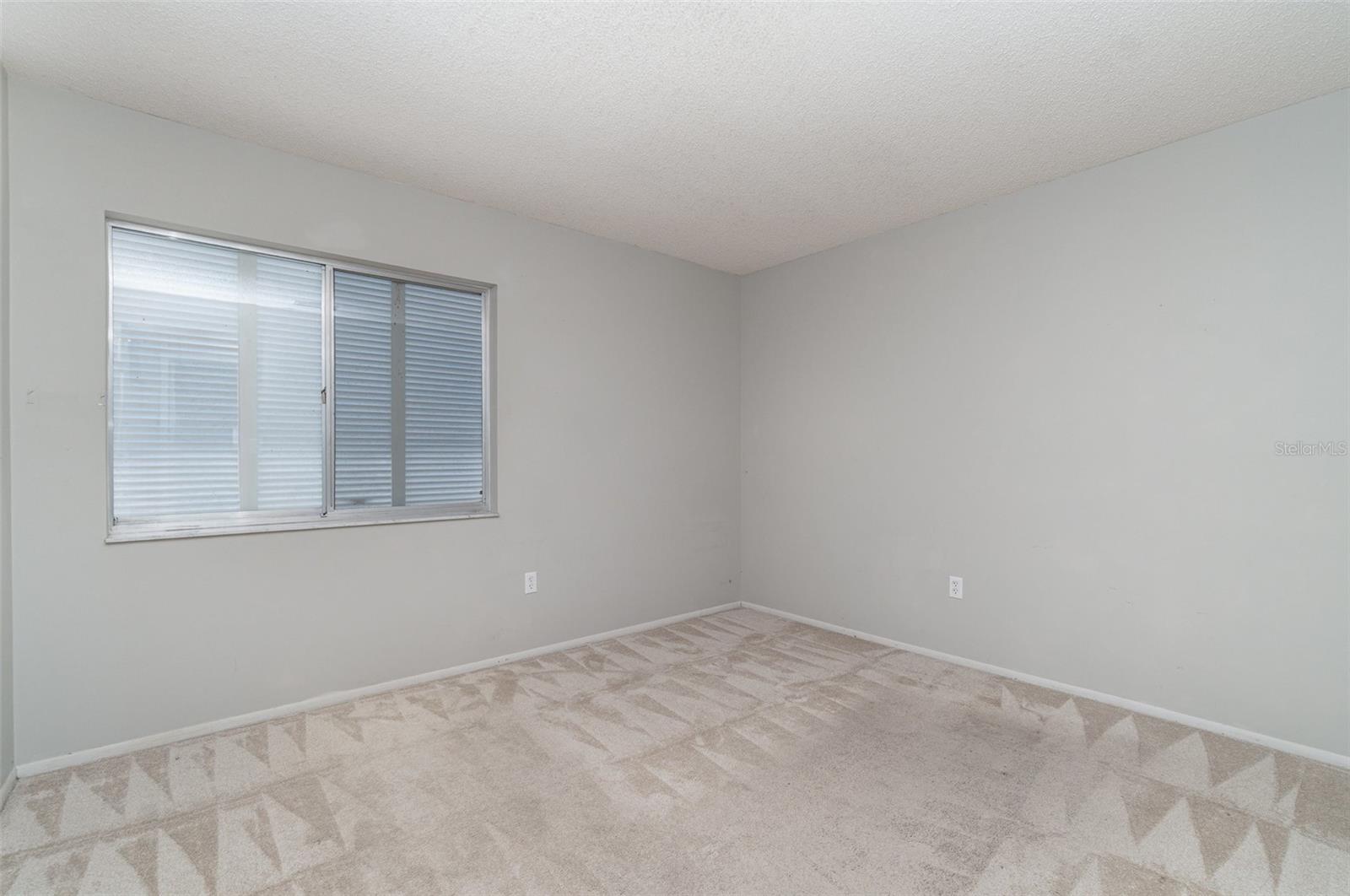 Image 17 of 25 For 8238 San Jacinto Avenue