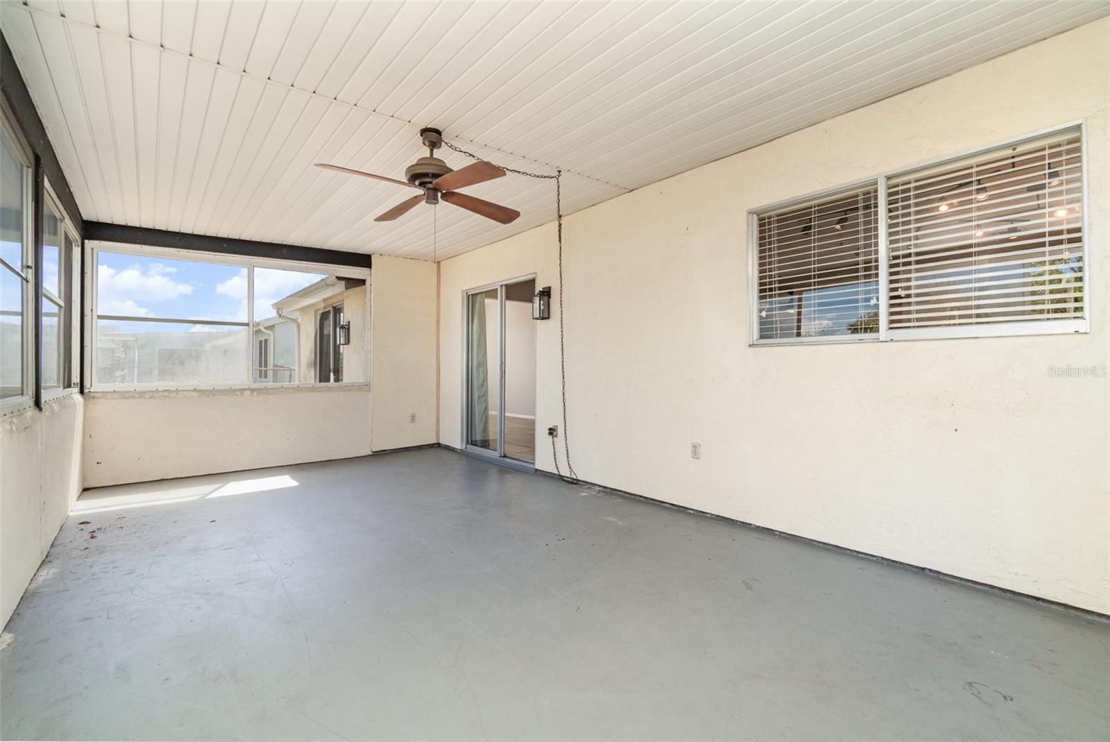 Image 20 of 25 For 8238 San Jacinto Avenue