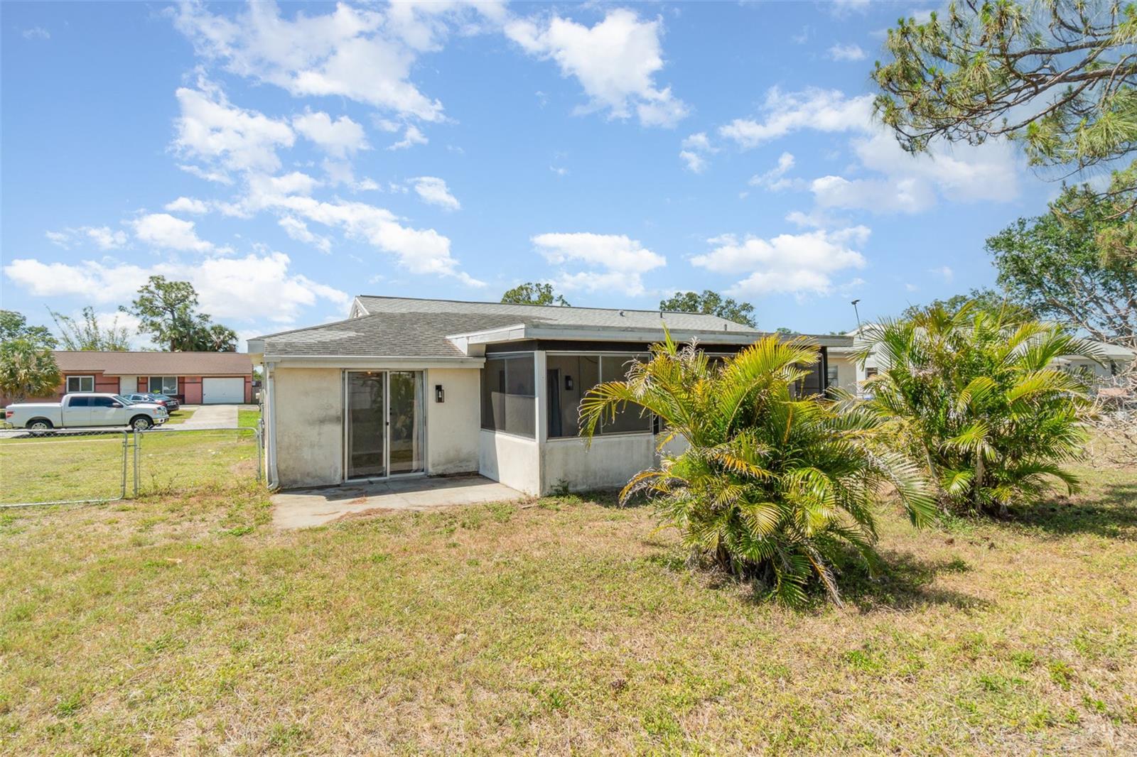 Image 22 of 25 For 8238 San Jacinto Avenue