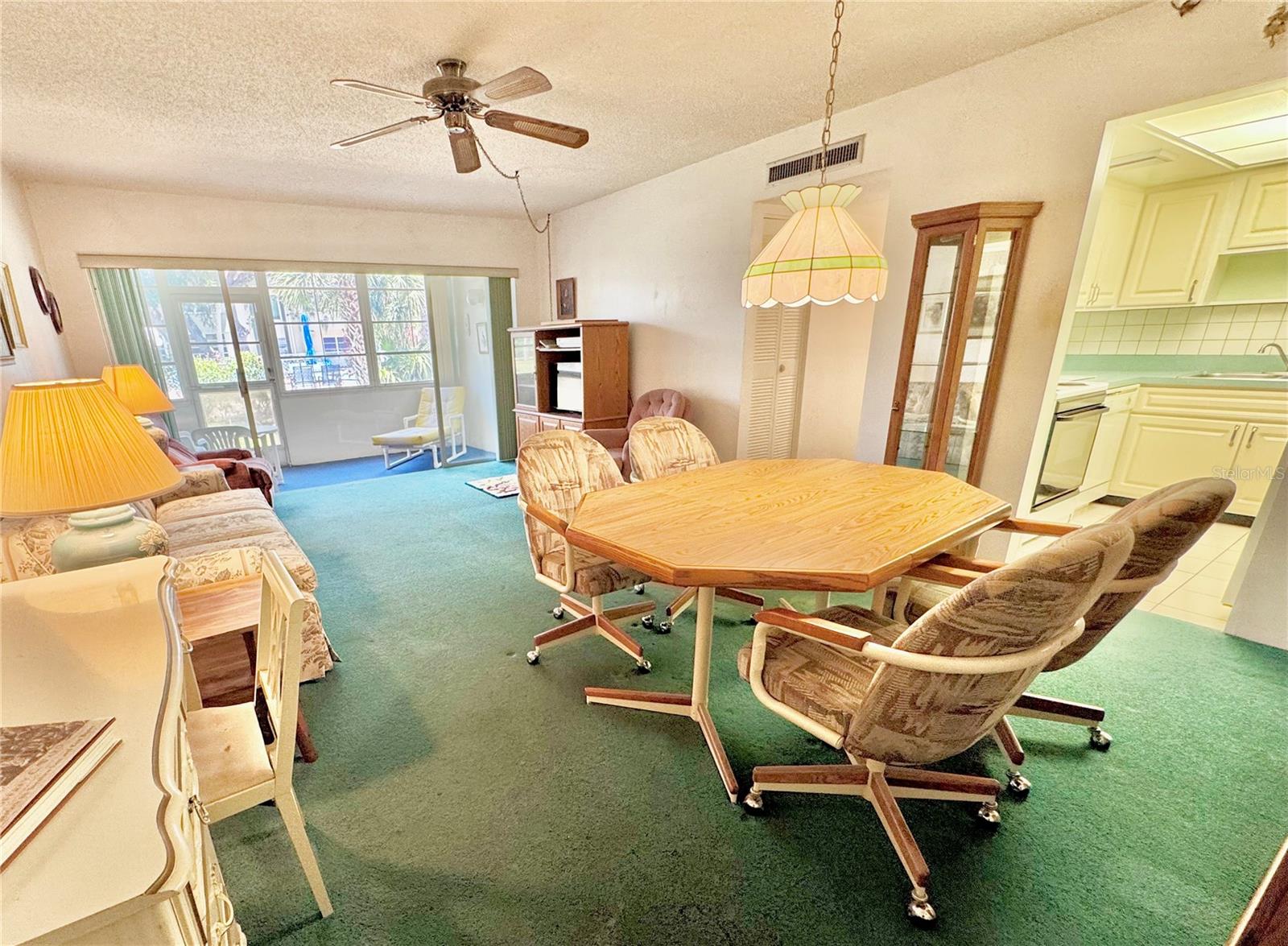 Image 2 of 32 For 21300 Brinson Avenue 112