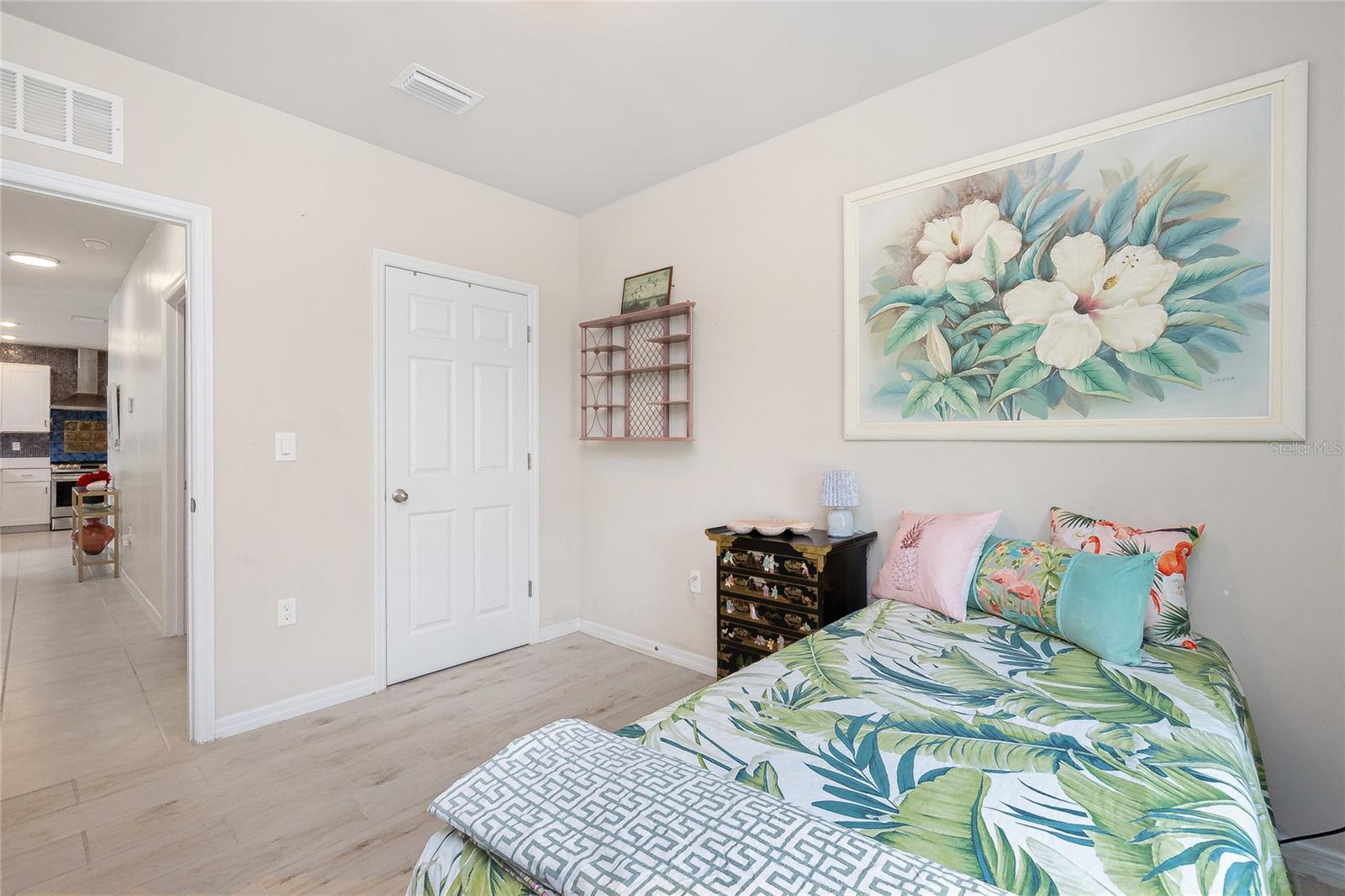 Image 32 of 69 For 7232 Lenox Circle