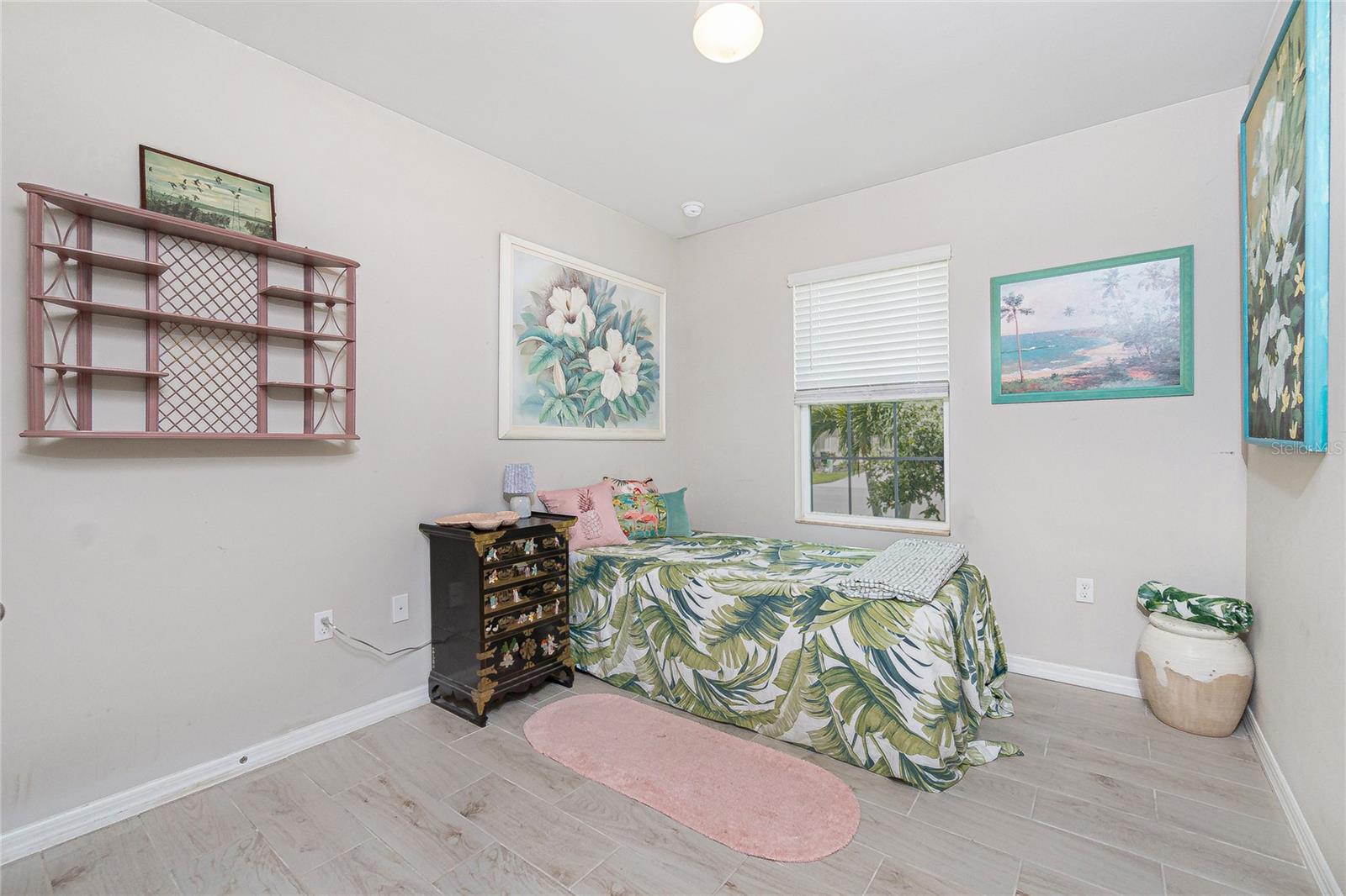 Image 33 of 69 For 7232 Lenox Circle