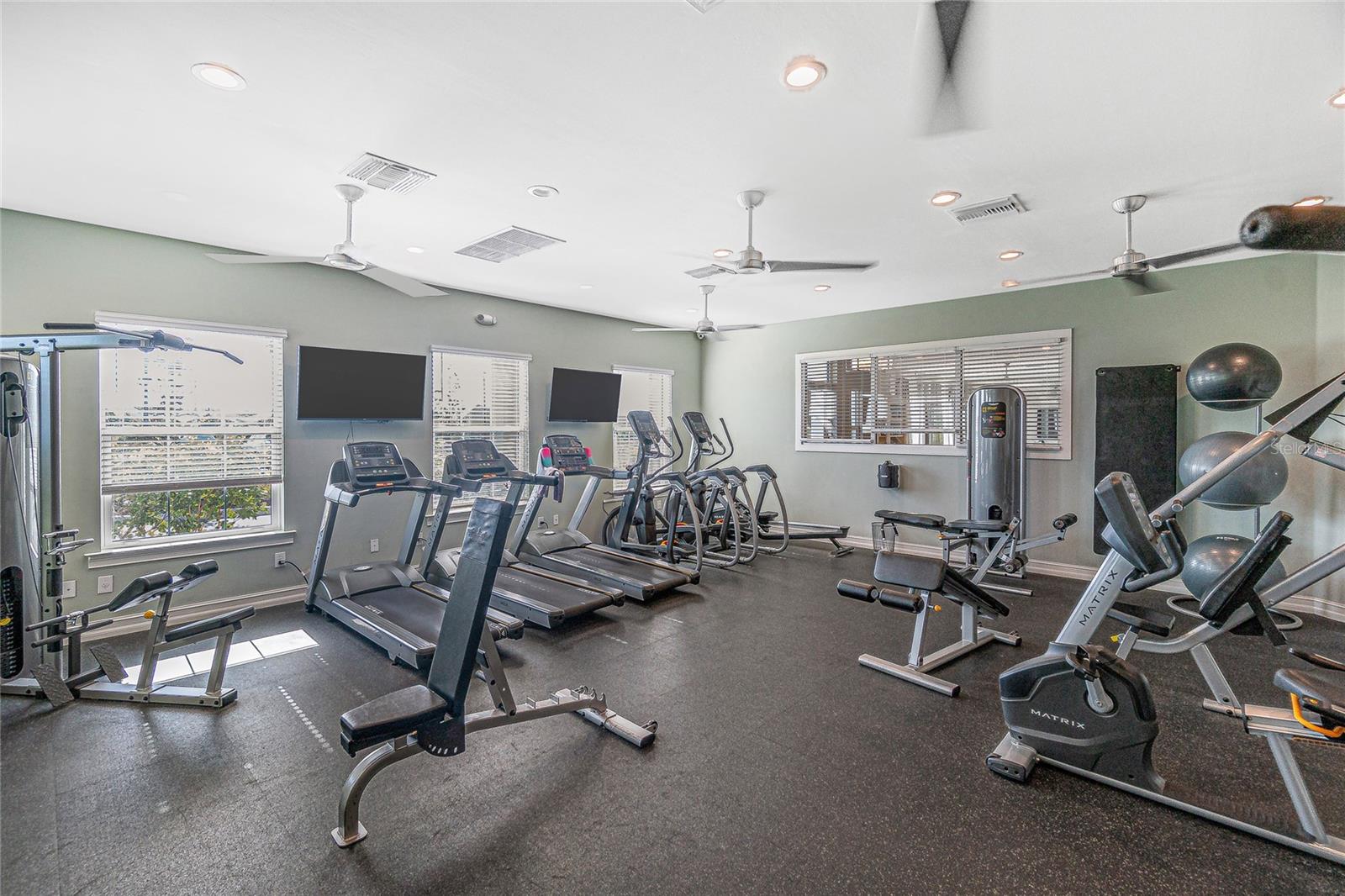 Image 60 of 69 For 7232 Lenox Circle
