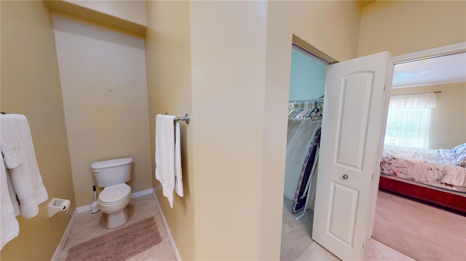 Image 21 of 38 For 327 Monaco Drive 12