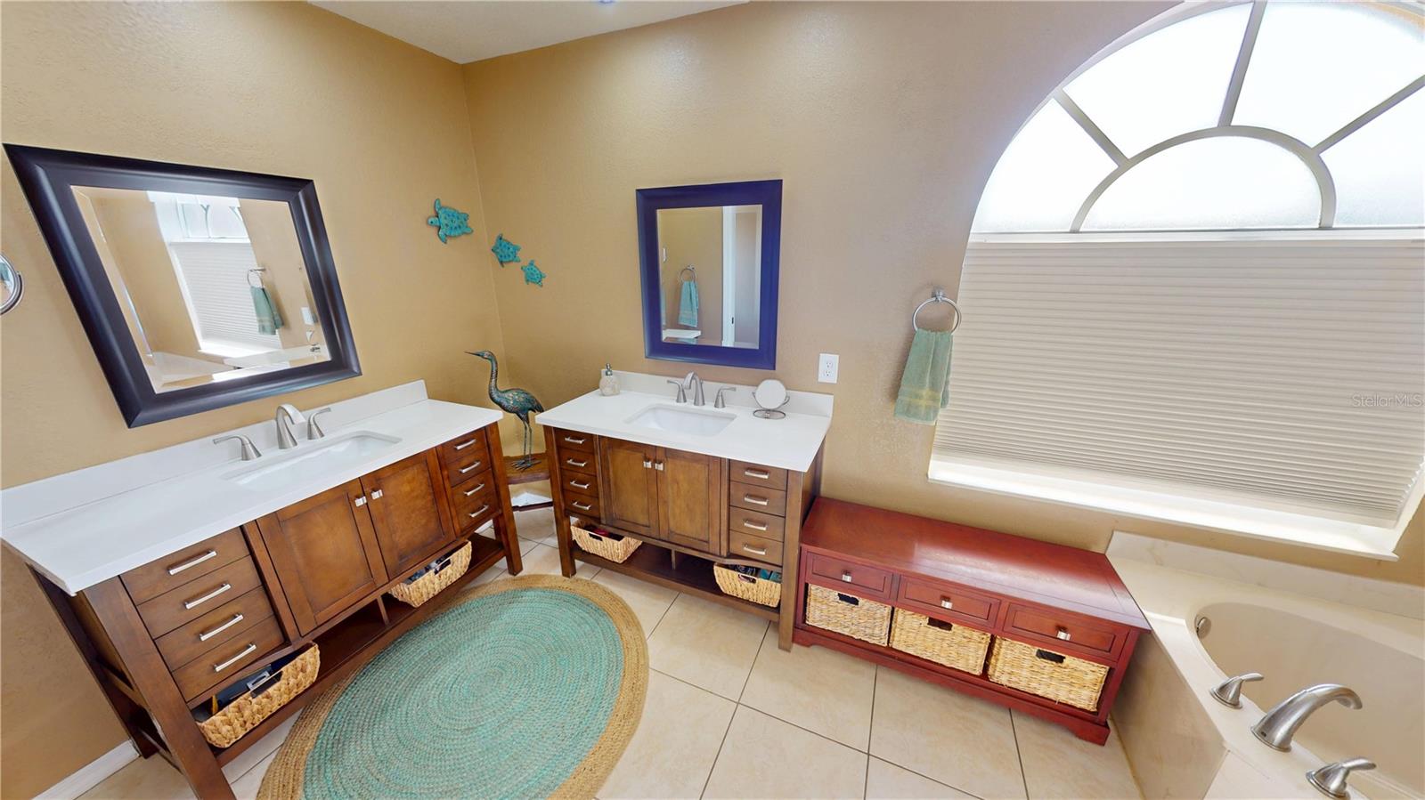 Image 21 of 45 For 10203 Windsong Road