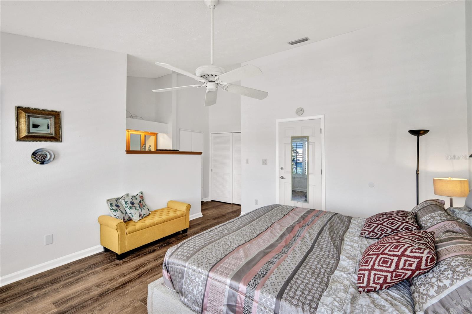 Image 17 of 55 For 25188 Marion Avenue 1038