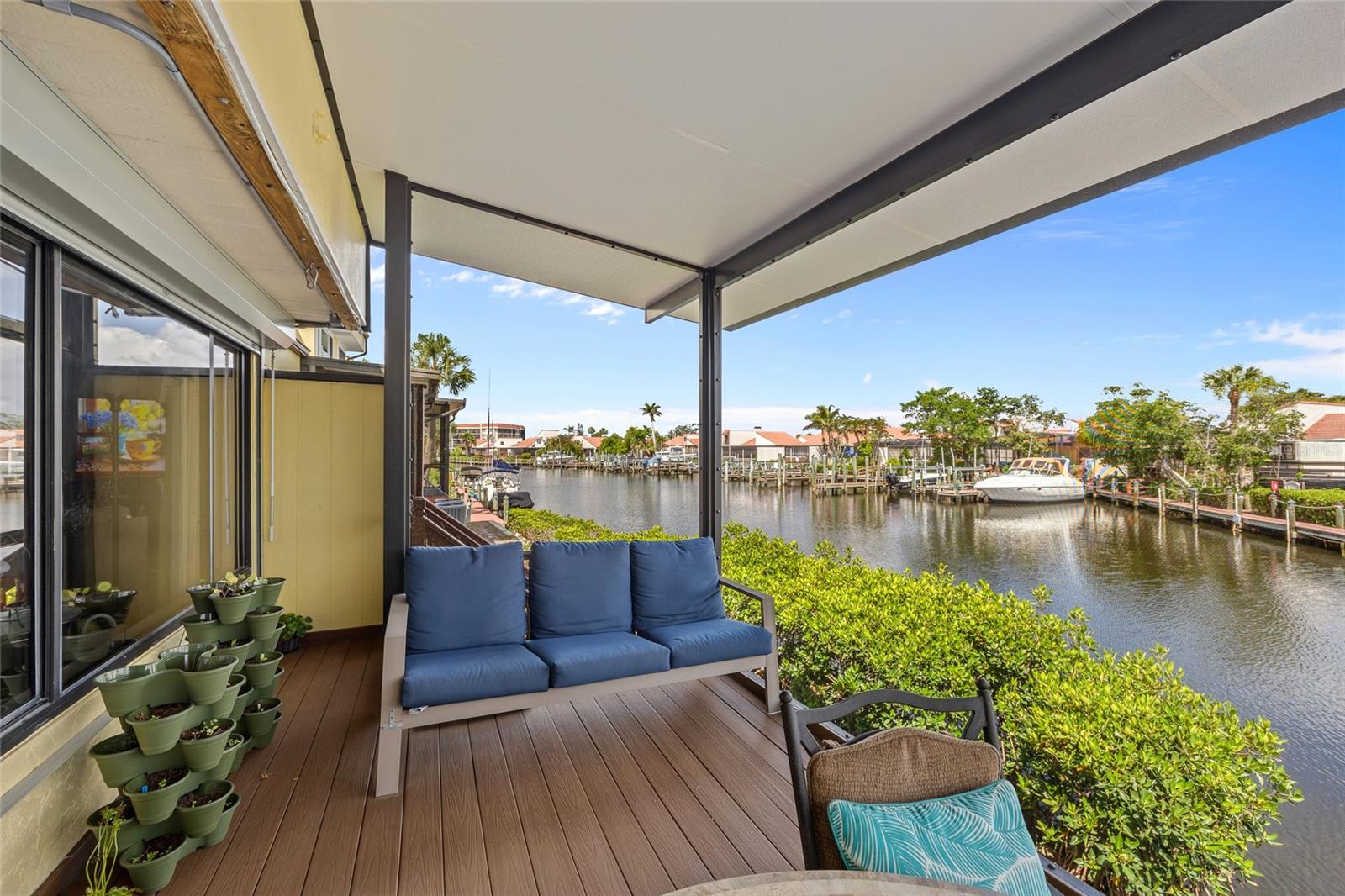 Image 32 of 55 For 25188 Marion Avenue 1038