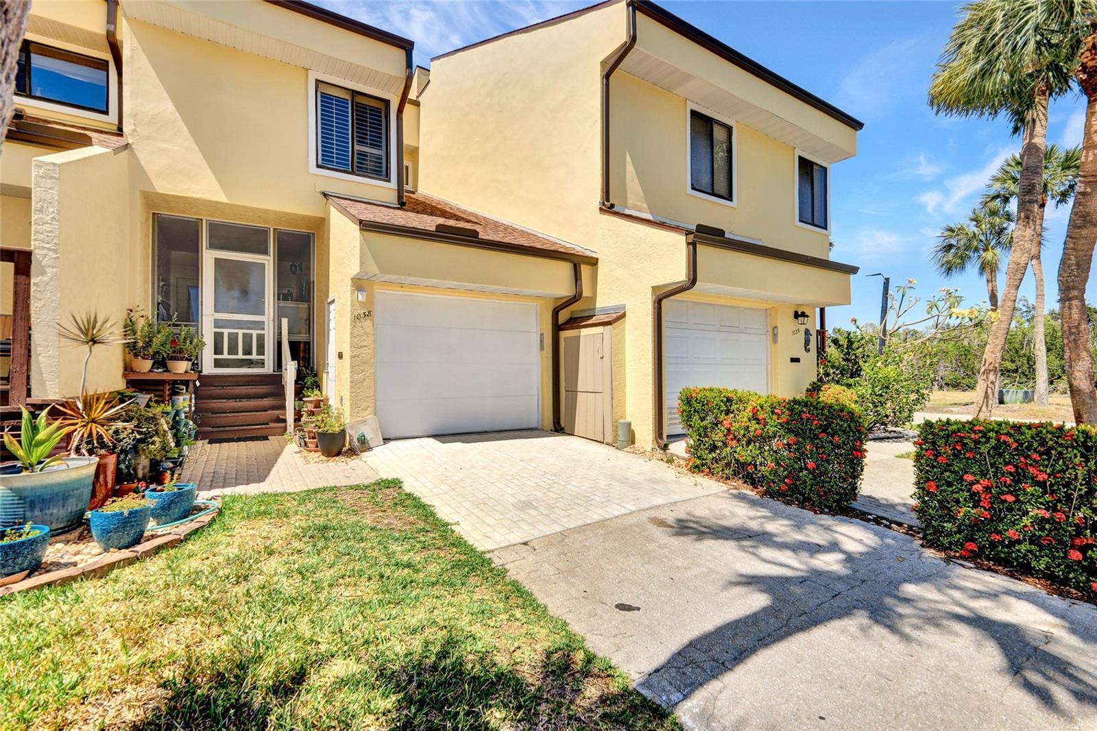 Image 41 of 55 For 25188 Marion Avenue 1038