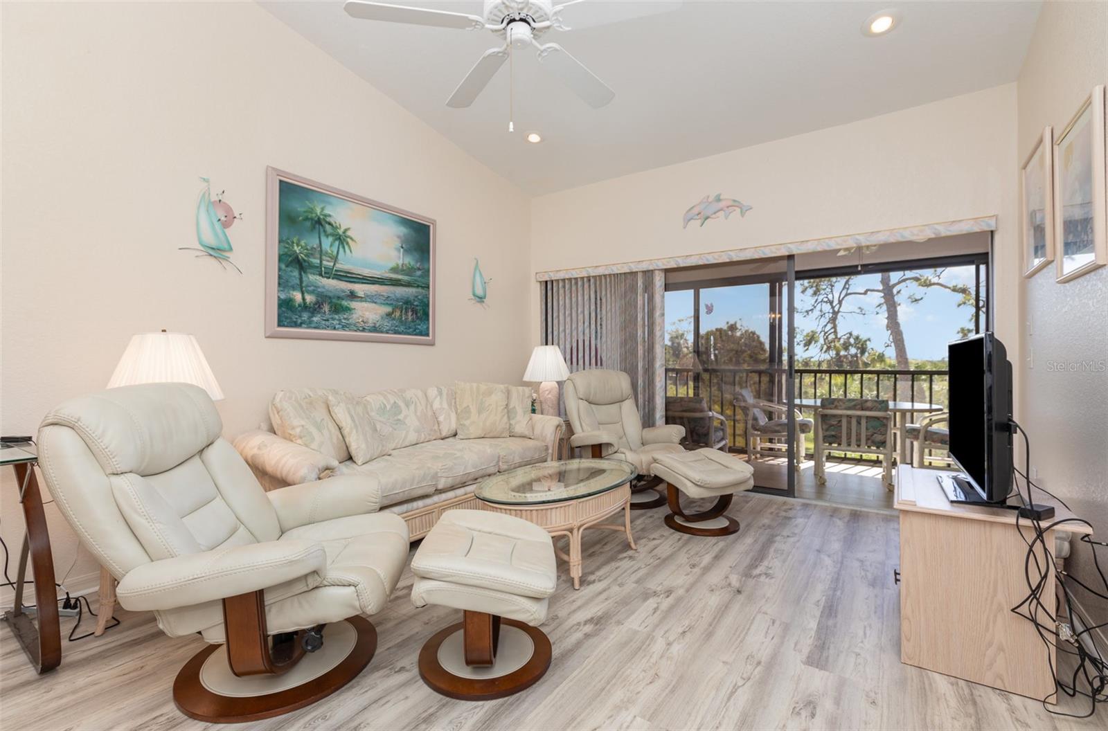 Image 8 of 26 For 4260 Placida Road 13b