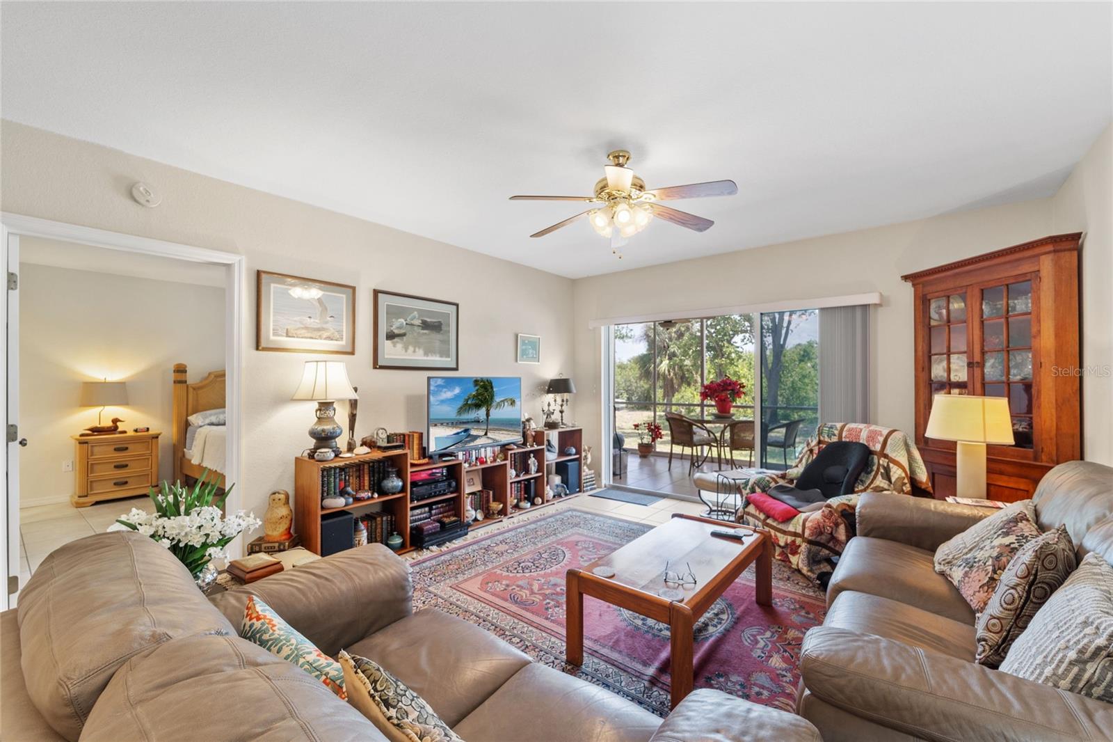 Image 12 of 38 For 9850 Fiddlers Green Circle 130