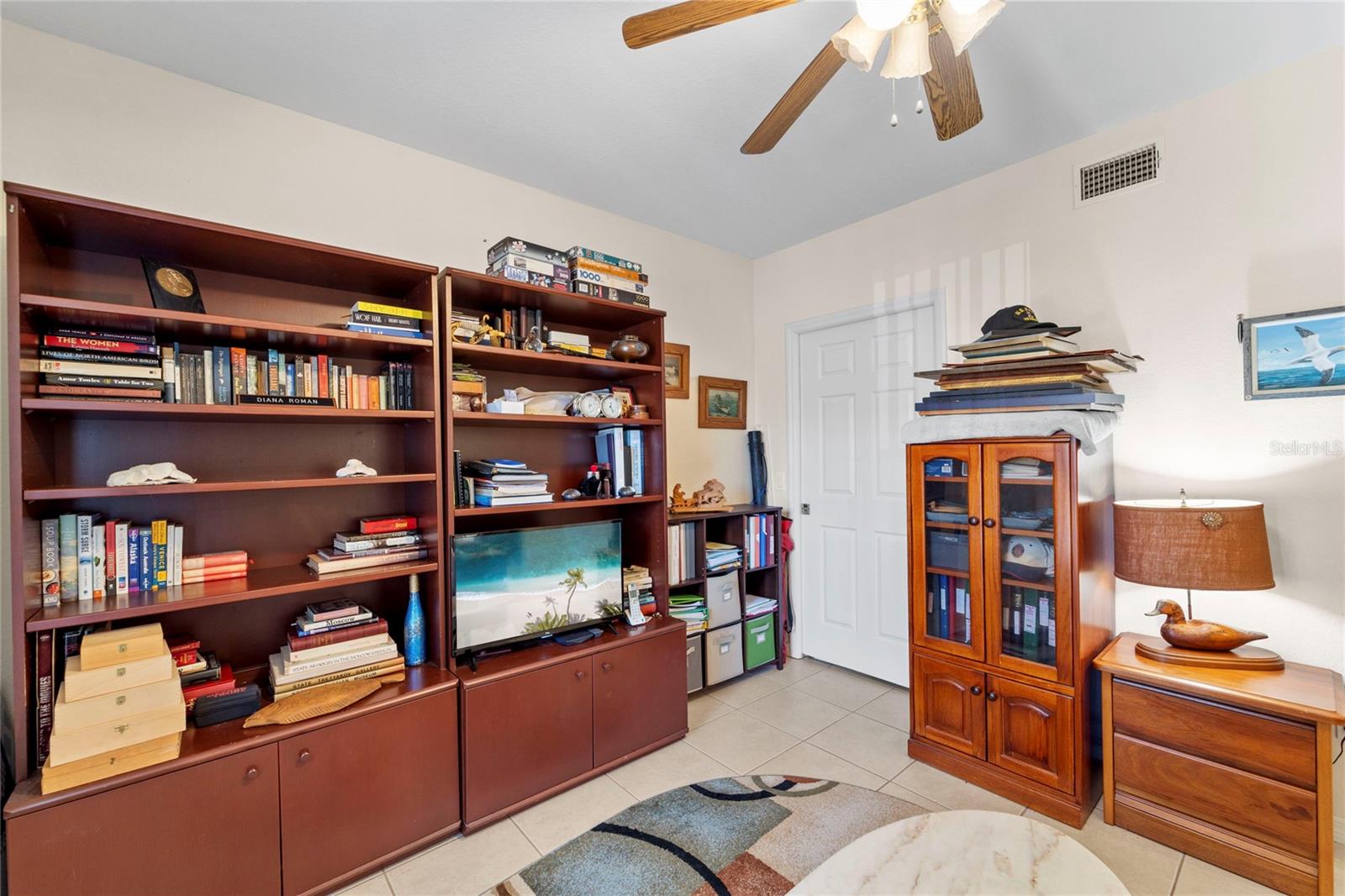Image 24 of 38 For 9850 Fiddlers Green Circle 130