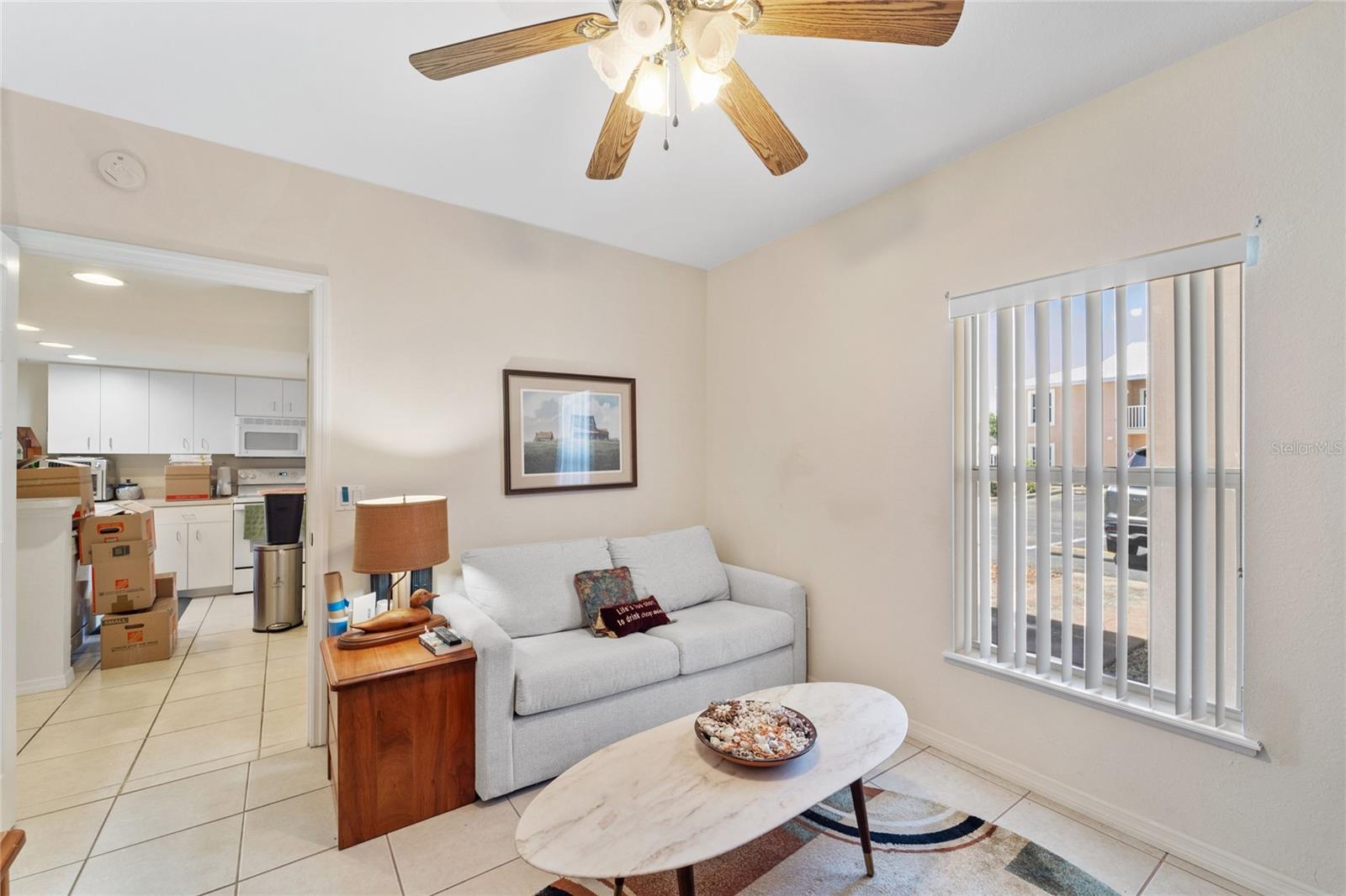 Image 27 of 38 For 9850 Fiddlers Green Circle 130