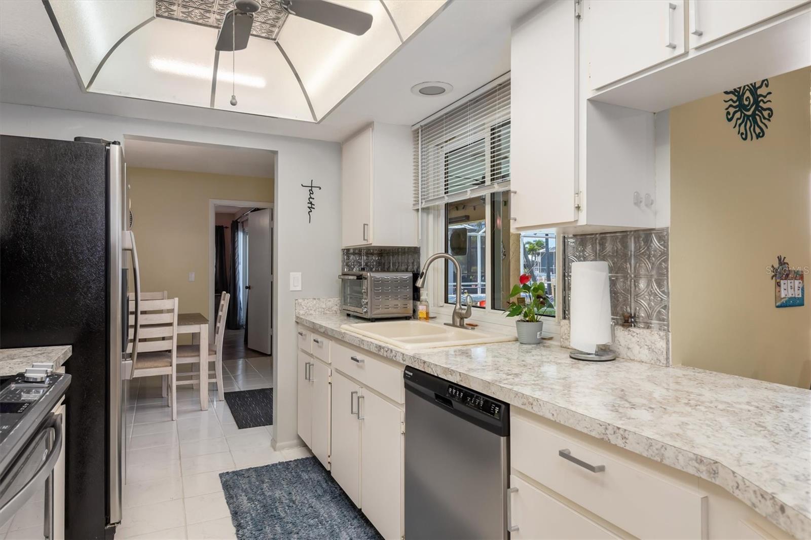 Image 11 of 57 For 931 Cimarron Drive