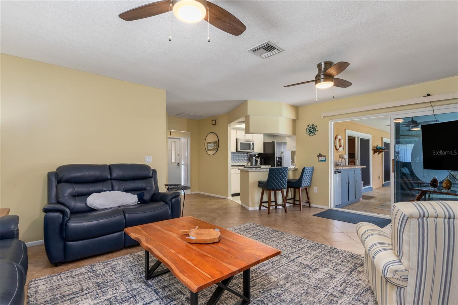 Image 15 of 57 For 931 Cimarron Drive