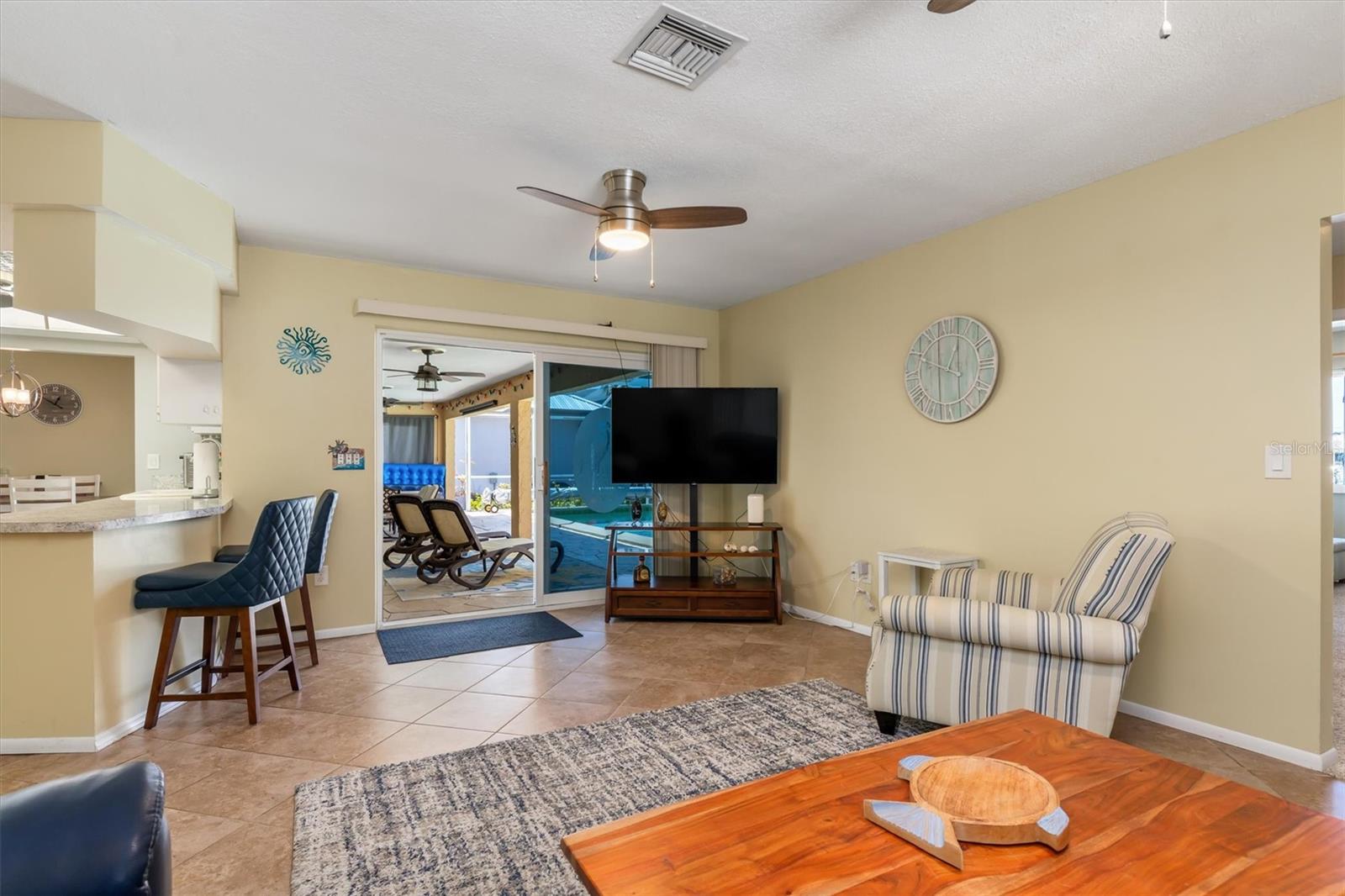 Image 16 of 57 For 931 Cimarron Drive