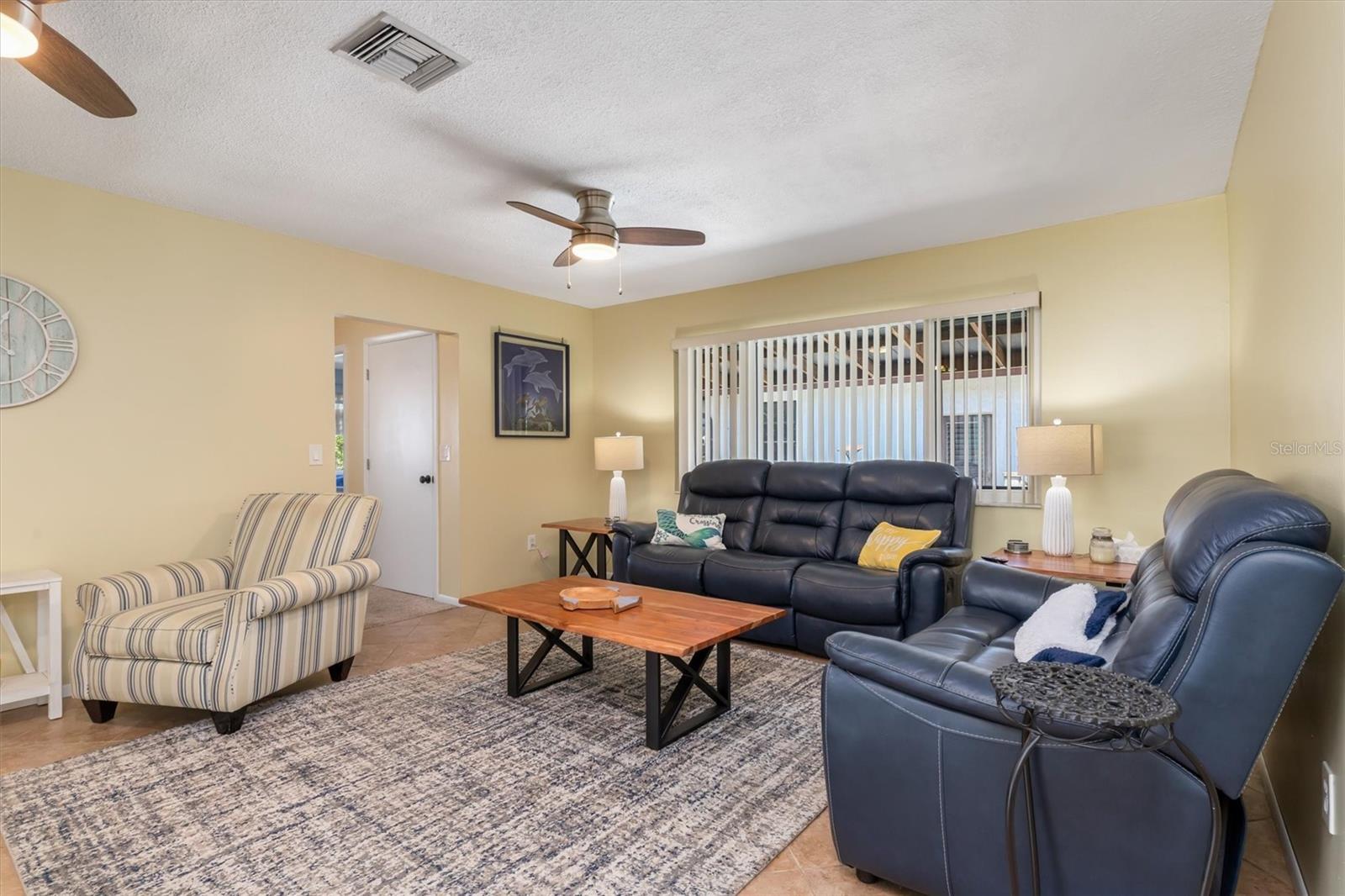Image 18 of 57 For 931 Cimarron Drive