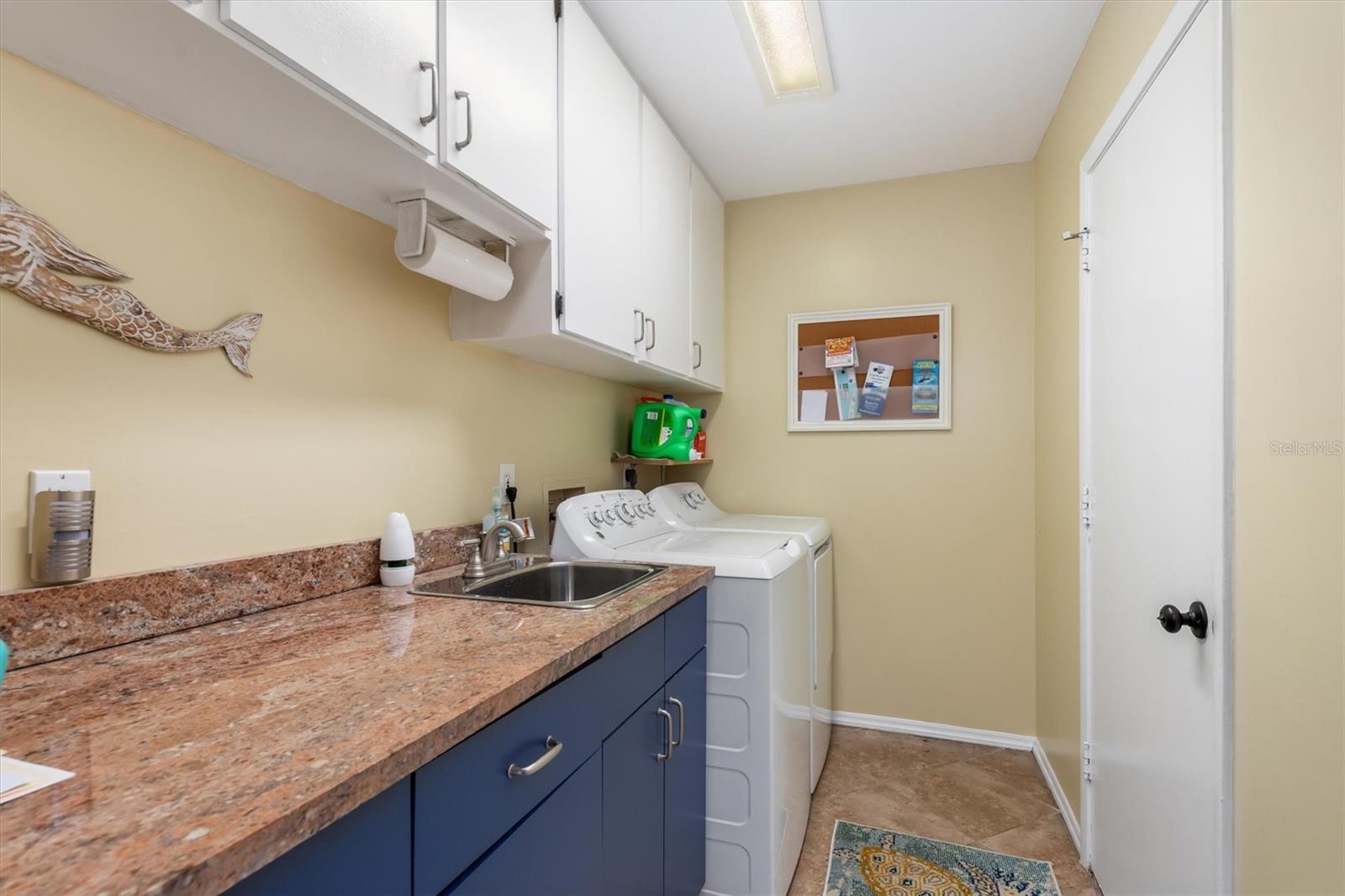Image 31 of 57 For 931 Cimarron Drive