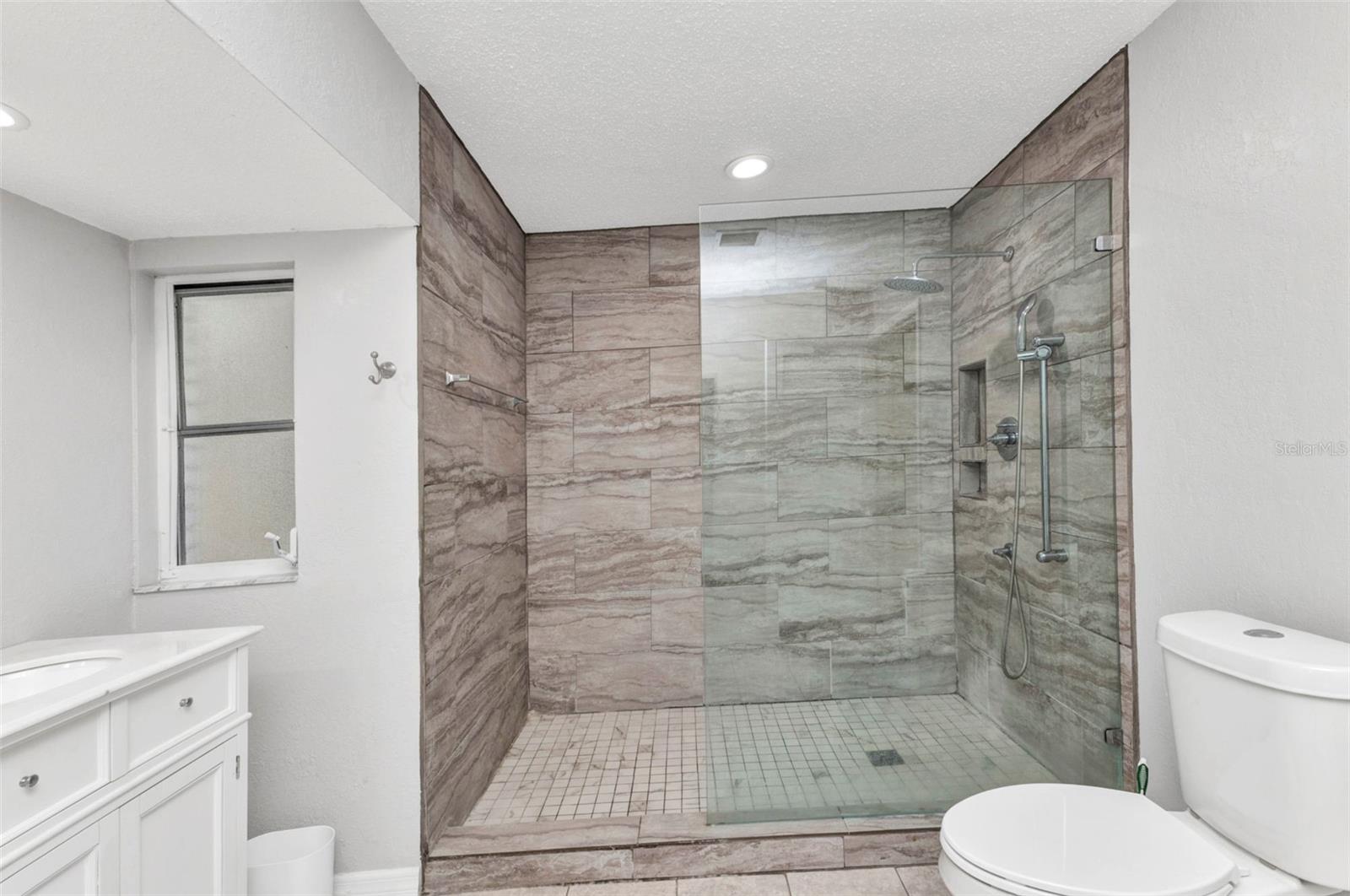 Image 21 of 70 For 3016 Curry Terrace