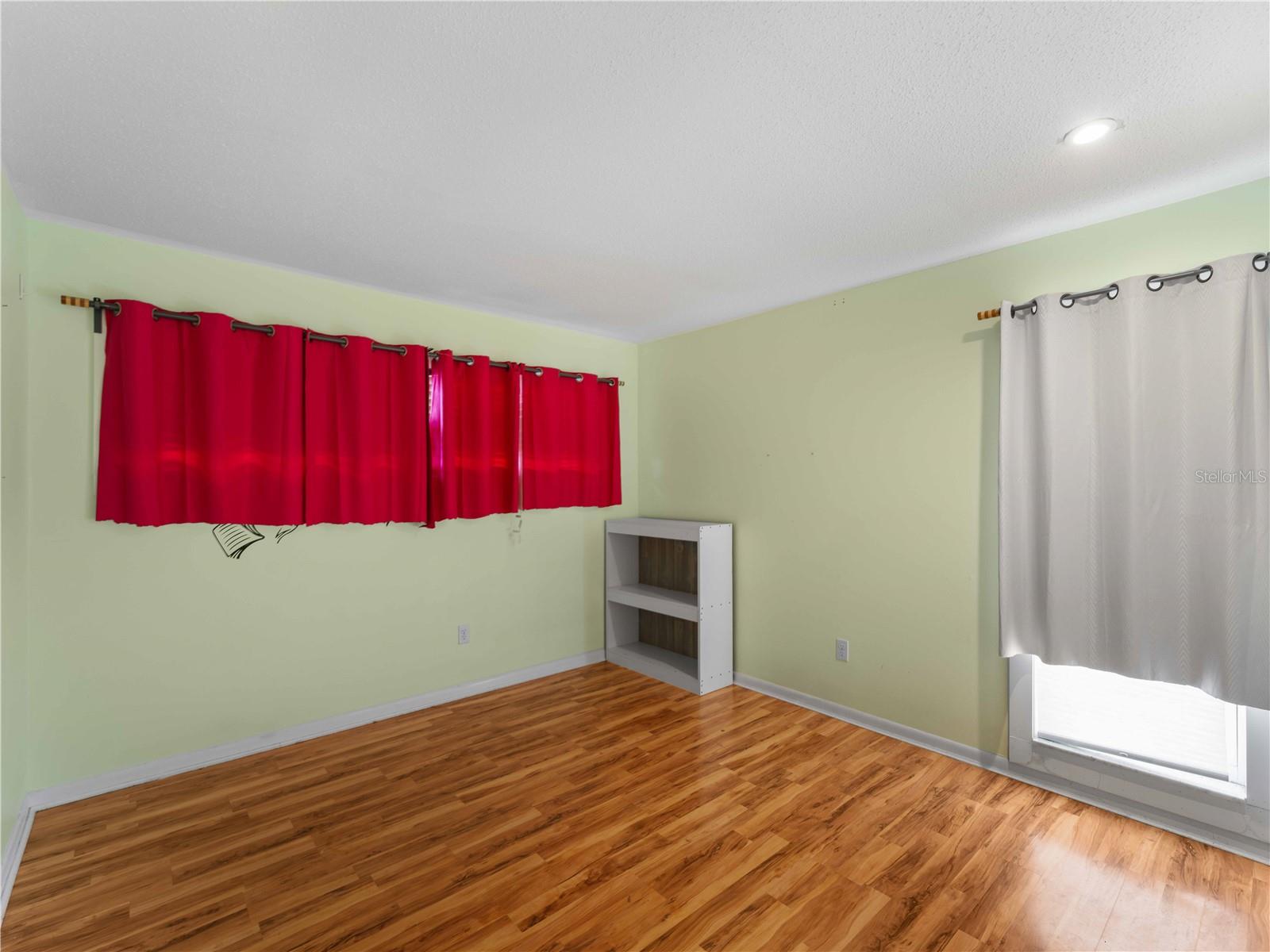 Image 6 of 47 For 3561 Middletown Street