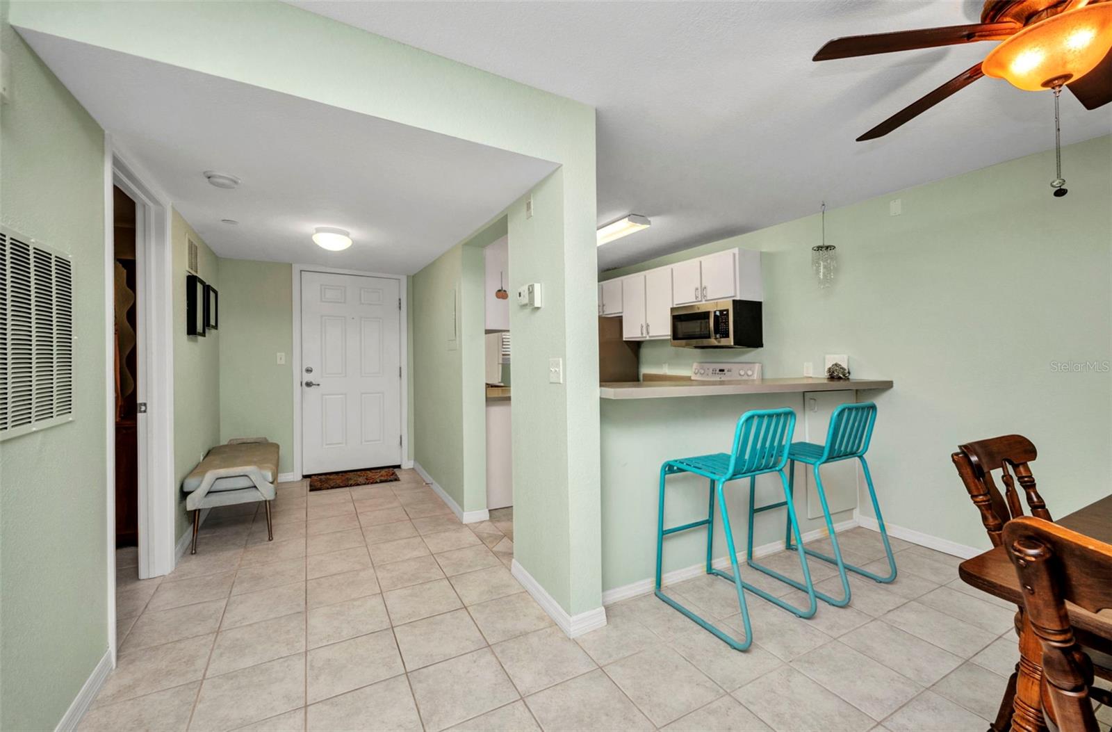 Image 11 of 51 For 150 Harborside Avenue 134