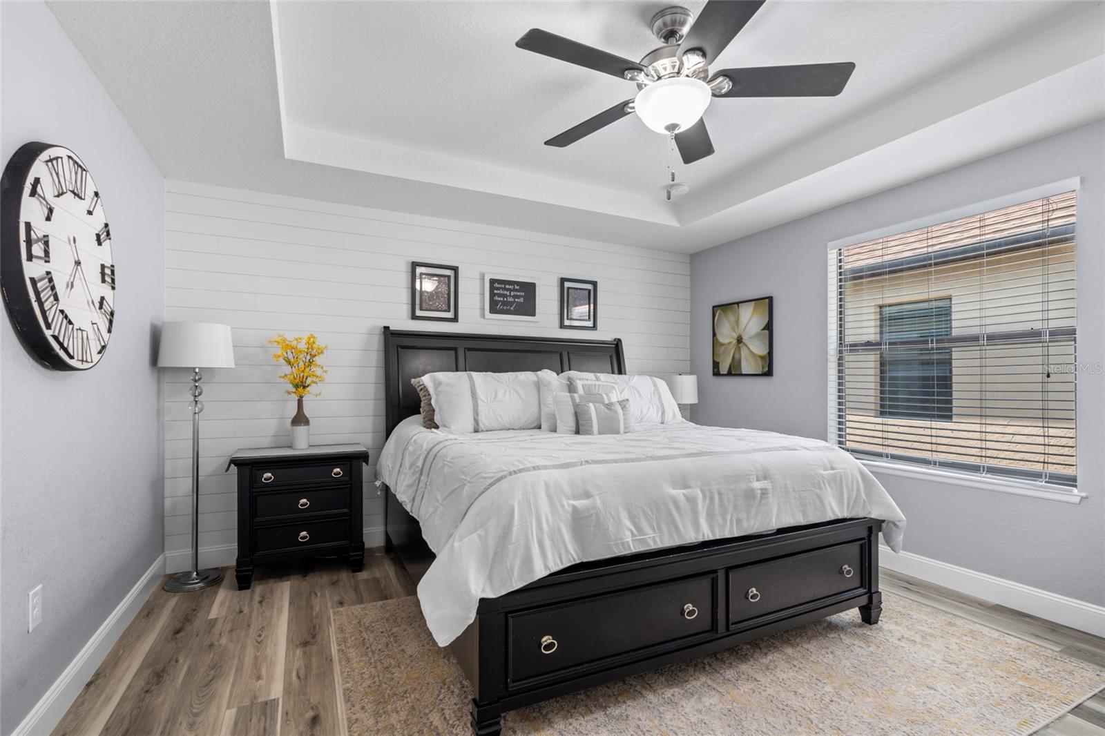 Image 26 of 47 For 15193 Mille Fiore Boulevard