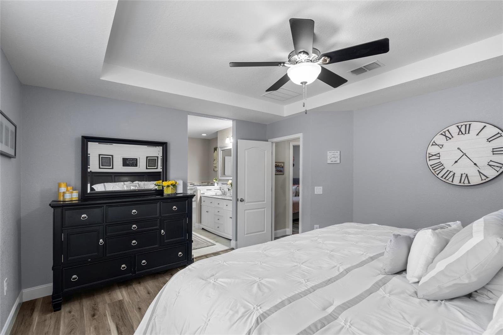 Image 28 of 47 For 15193 Mille Fiore Boulevard