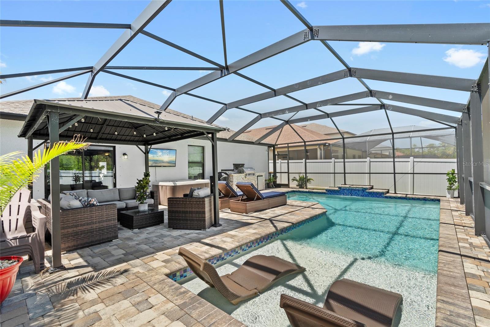 Image 3 of 47 For 15193 Mille Fiore Boulevard