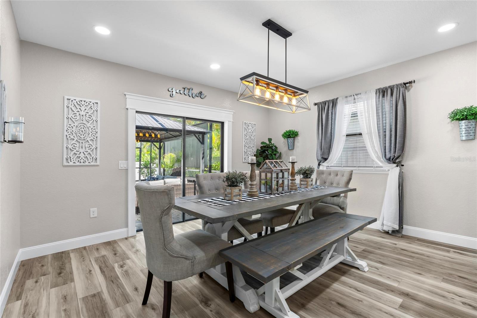 Image 32 of 47 For 15193 Mille Fiore Boulevard