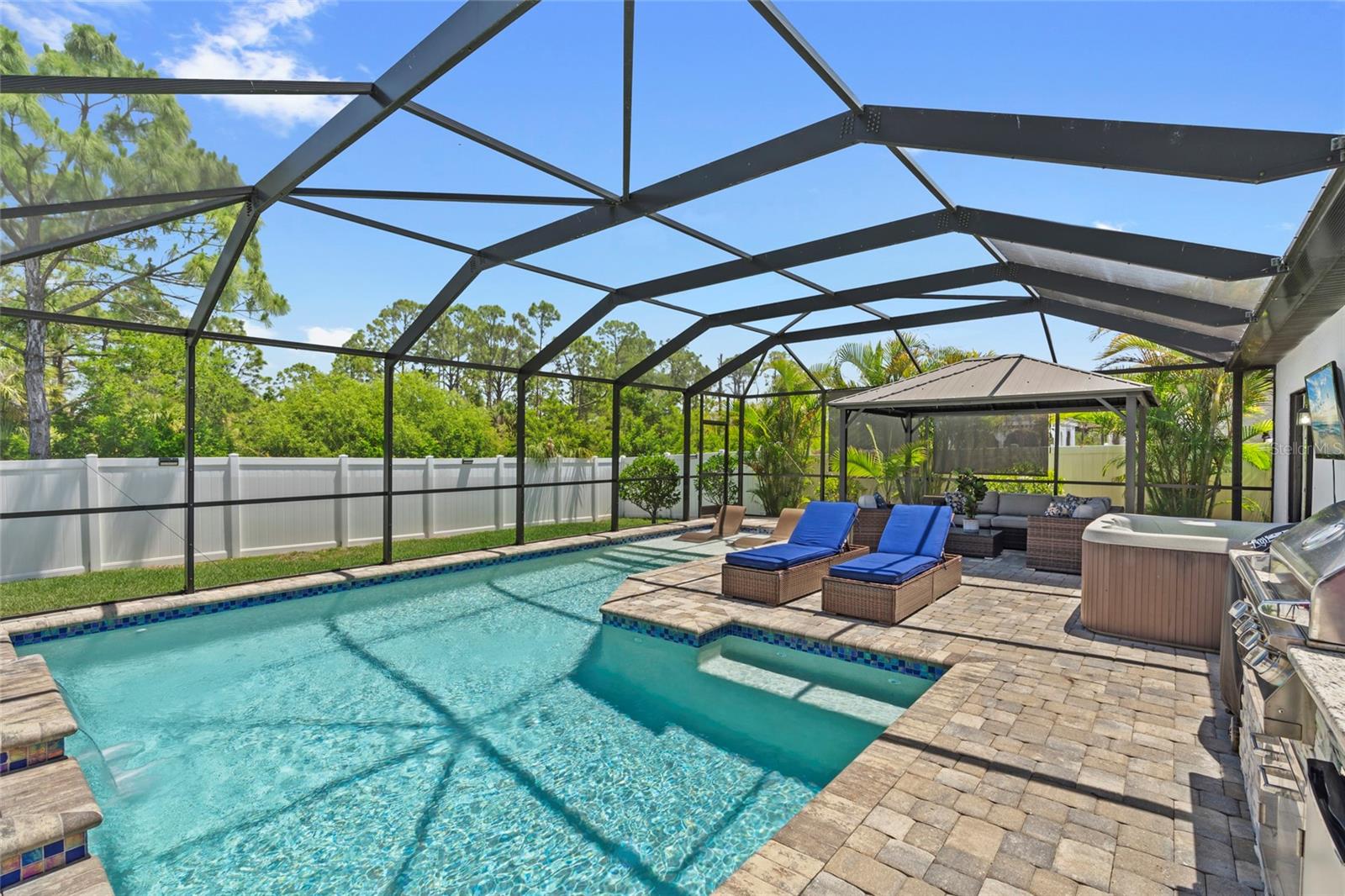 Image 39 of 47 For 15193 Mille Fiore Boulevard