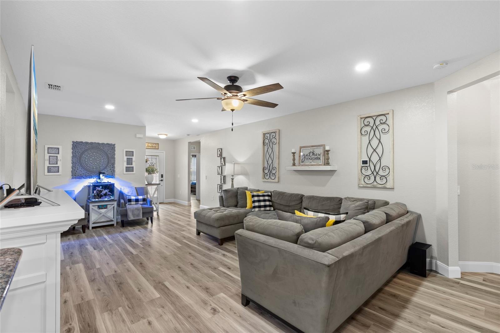 Image 8 of 47 For 15193 Mille Fiore Boulevard