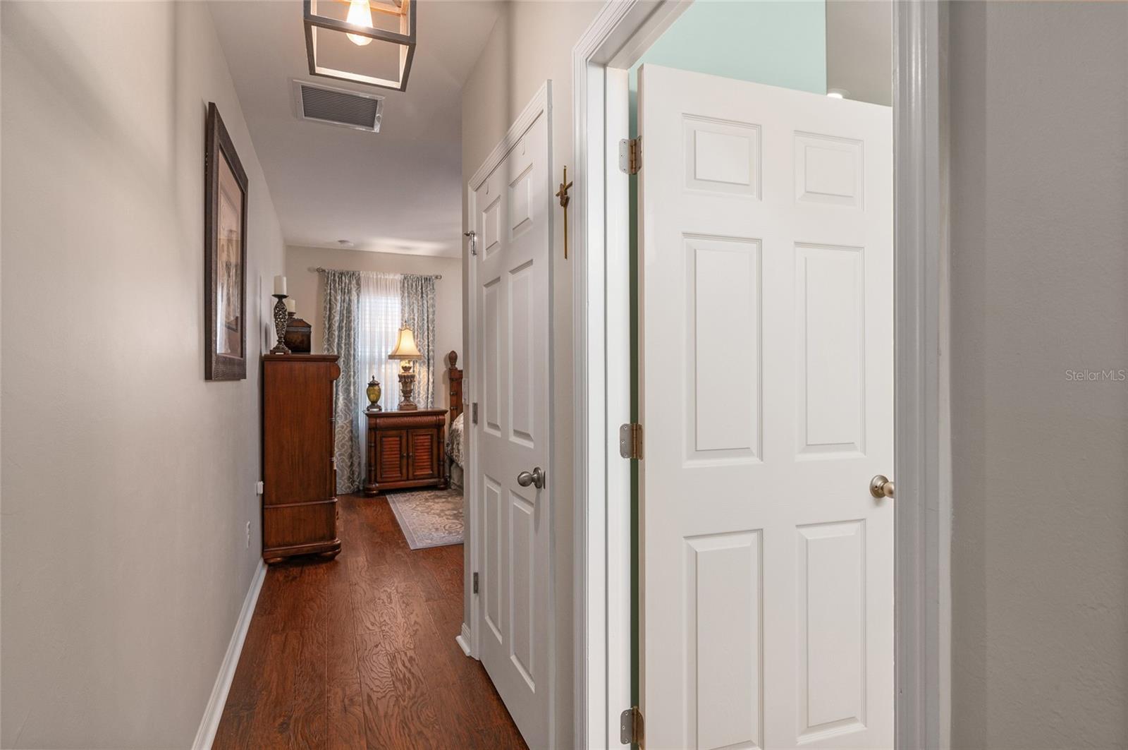 Image 21 of 81 For 7501 Mikasa Drive