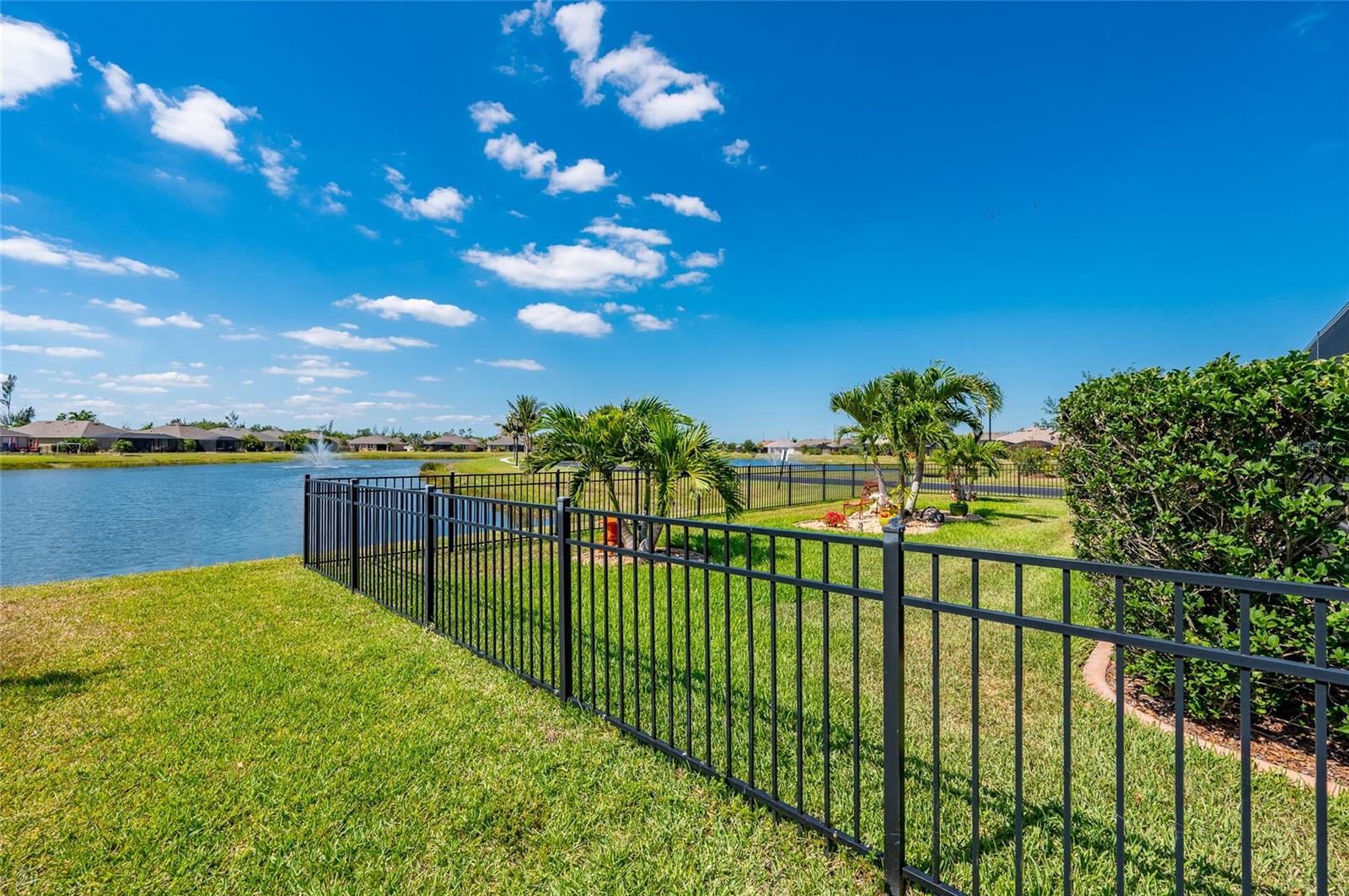 Image 56 of 81 For 7501 Mikasa Drive