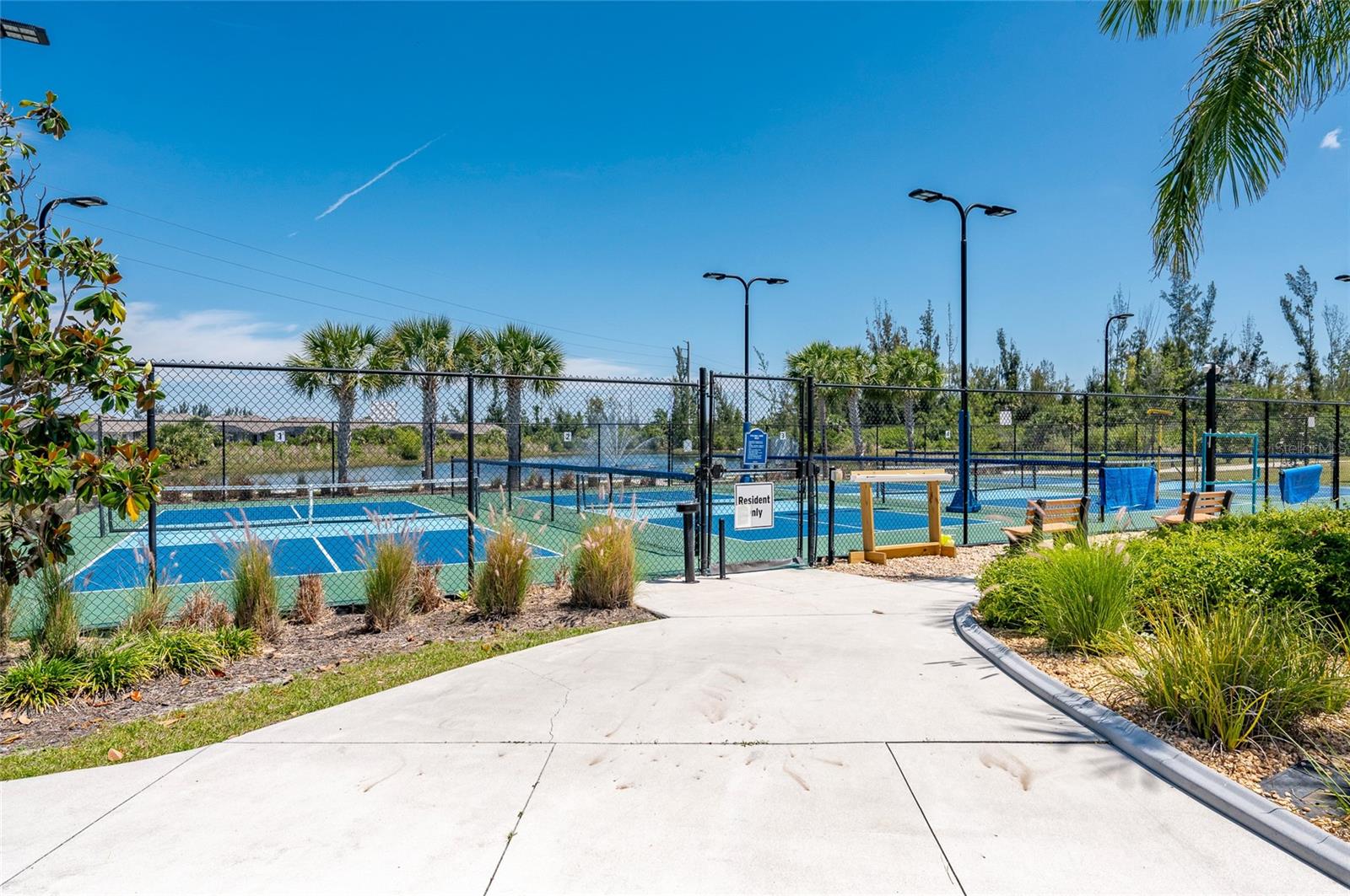 Image 69 of 81 For 7501 Mikasa Drive