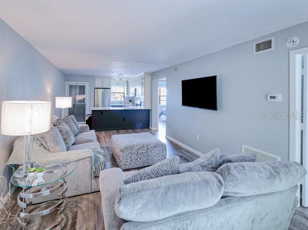 Image 10 of 22 For 26485 Rampart Boulevard C1