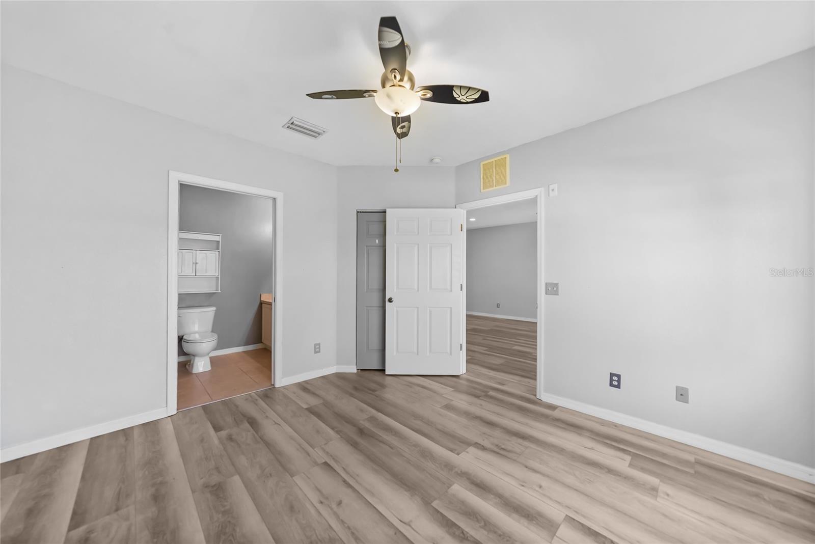 Image 19 of 48 For 2061 Willow Hammock Circle 303