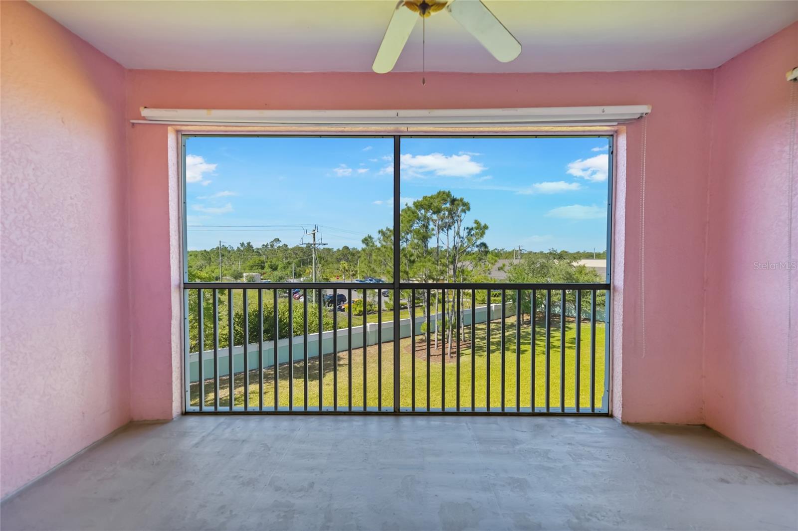 Image 31 of 48 For 2061 Willow Hammock Circle 303