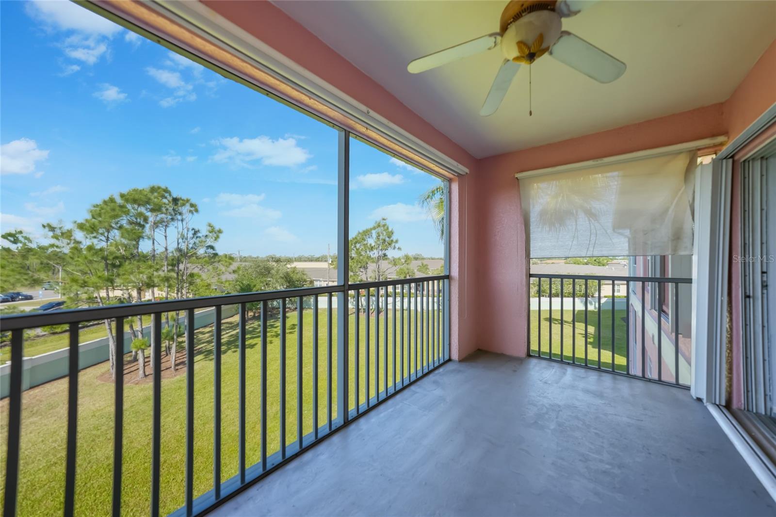 Image 34 of 48 For 2061 Willow Hammock Circle 303