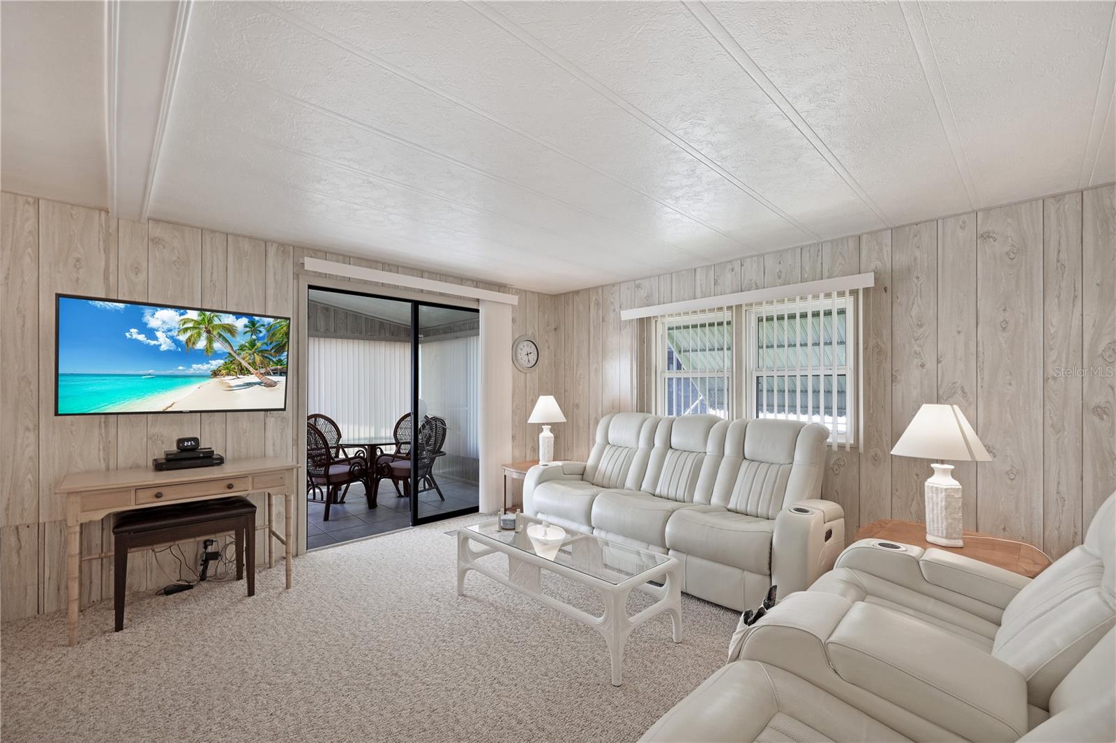 Image 9 of 86 For 2100 Kings Highway 1038