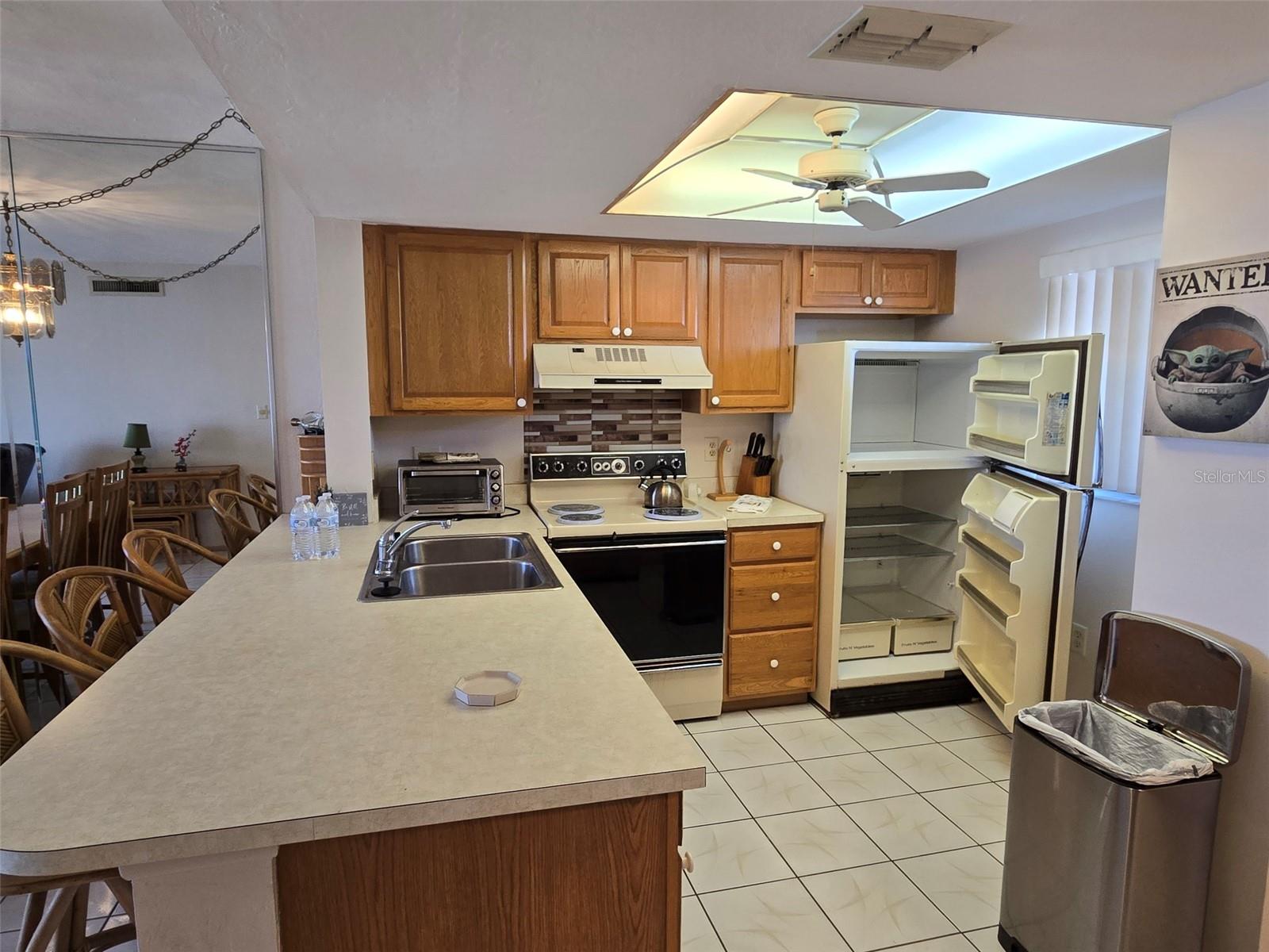 Image 12 of 25 For 25225 Rampart Boulevard 1801