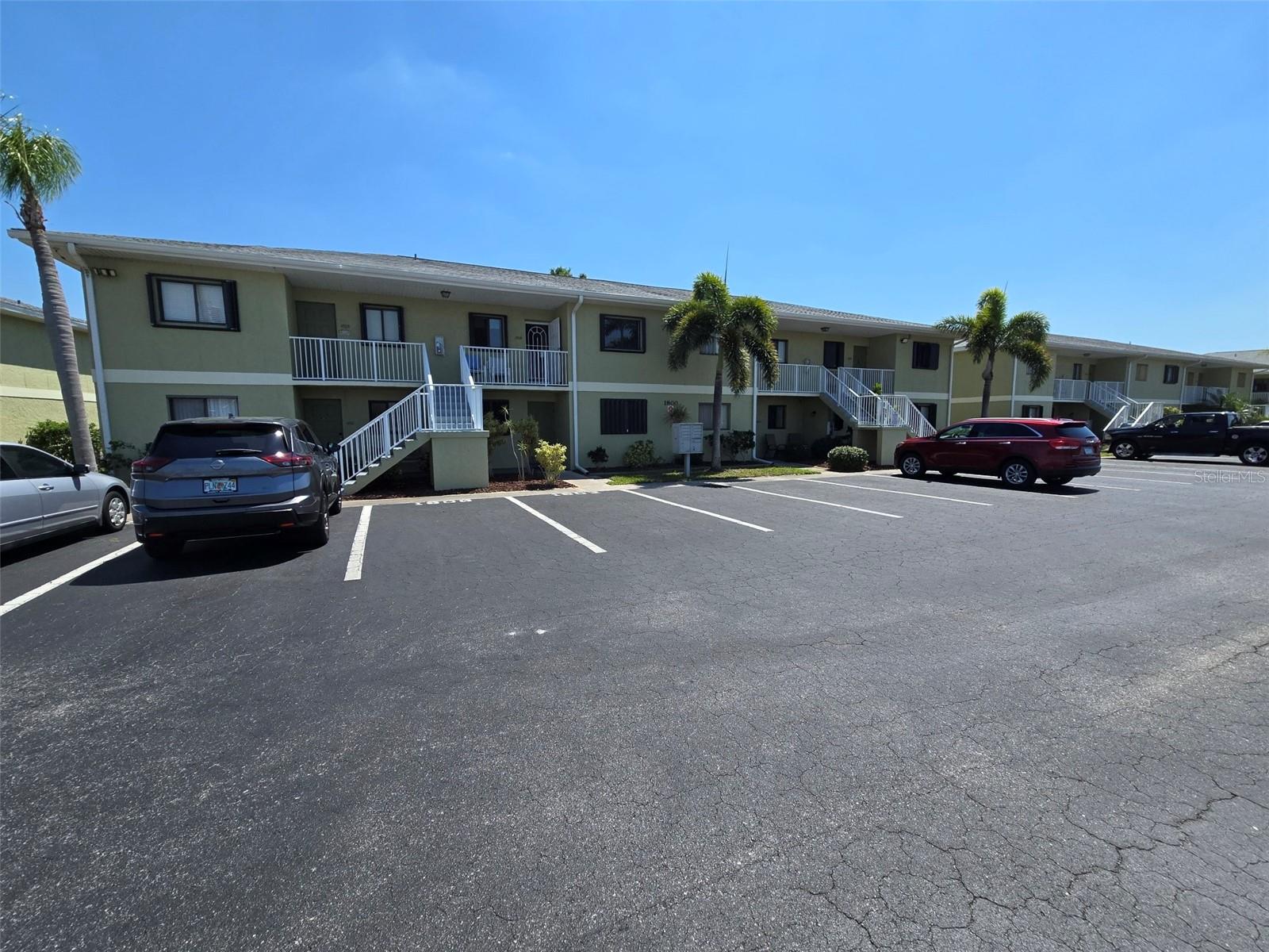 Image 16 of 25 For 25225 Rampart Boulevard 1801
