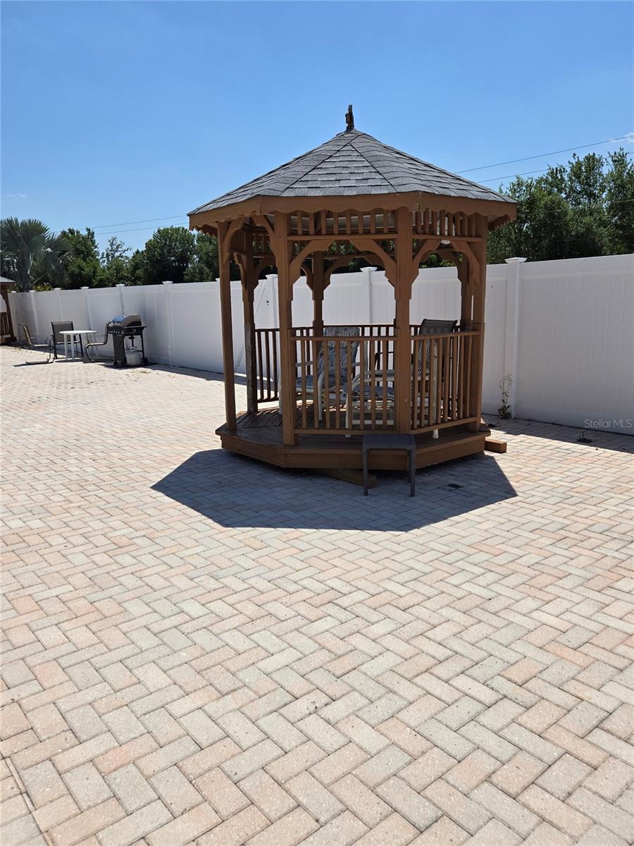 Image 19 of 25 For 25225 Rampart Boulevard 1801